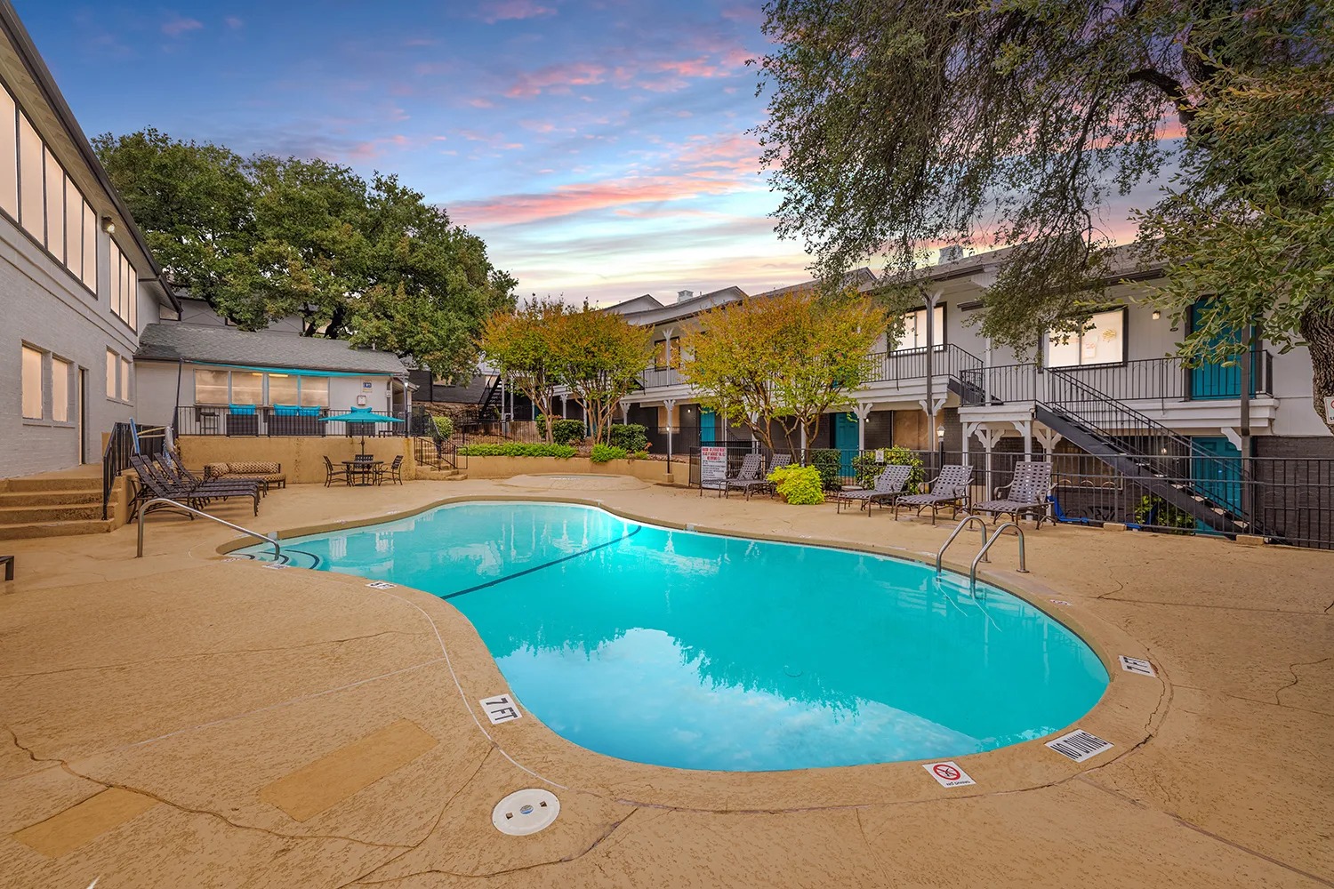 main property photo 21