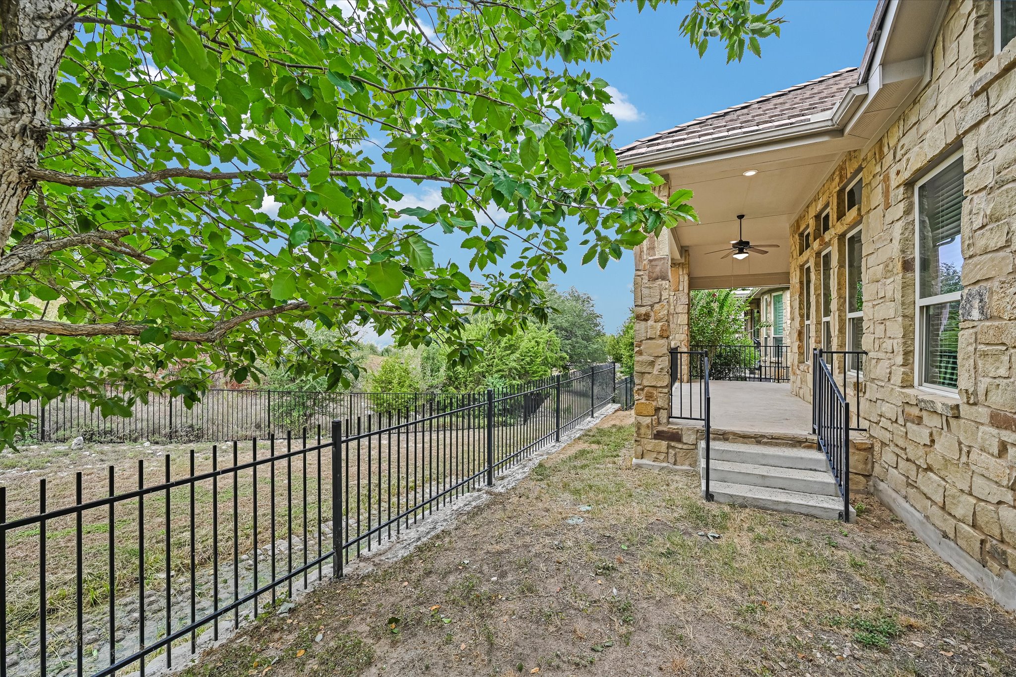 main property photo 27