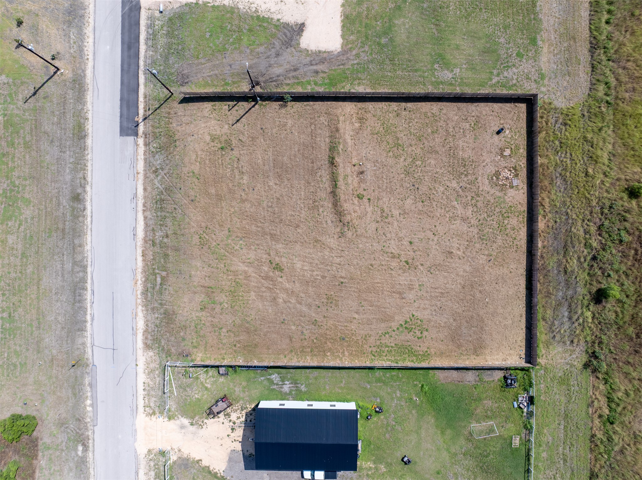 main property photo 3