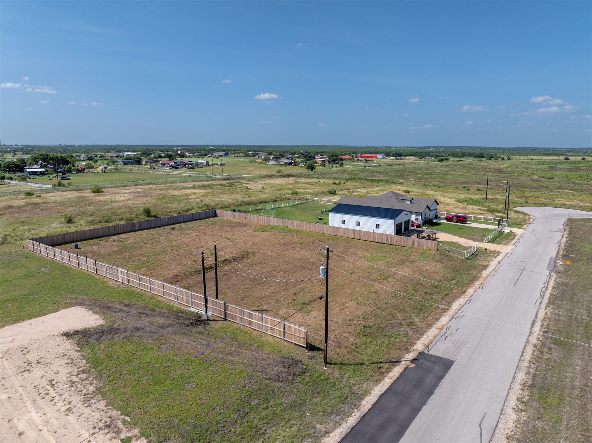 main property photo 6