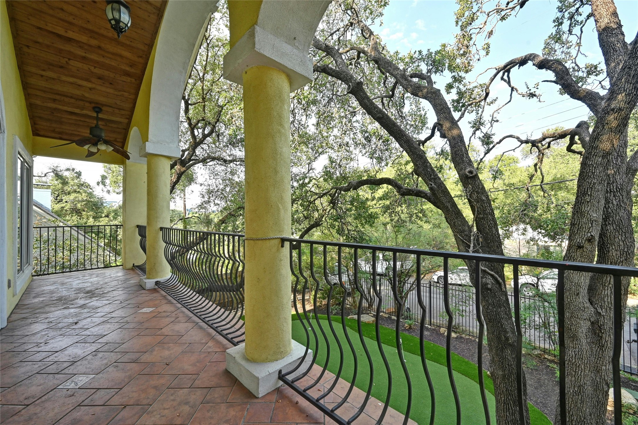 main property photo 34