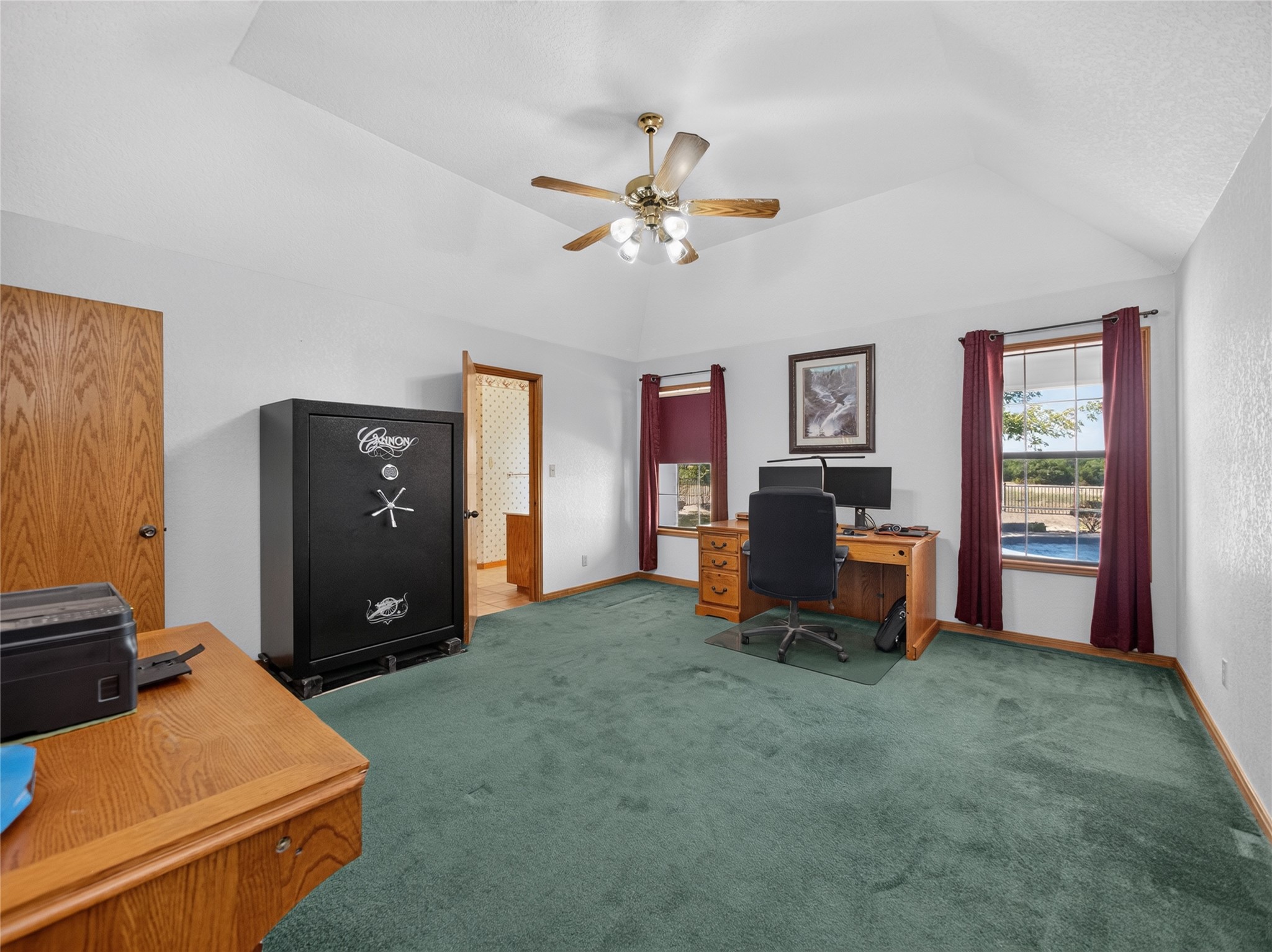 main property photo 14