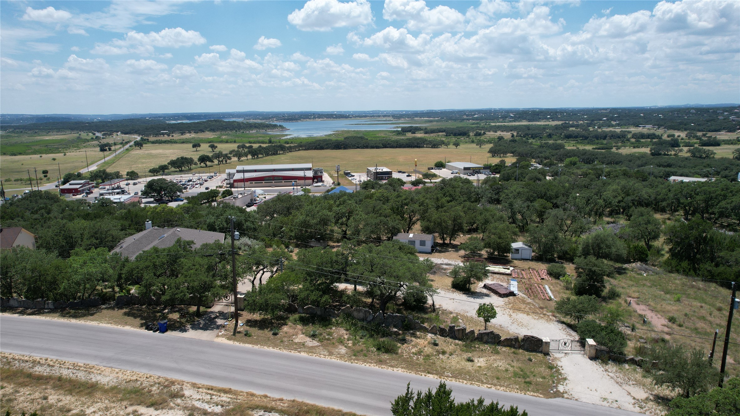 main property photo 3