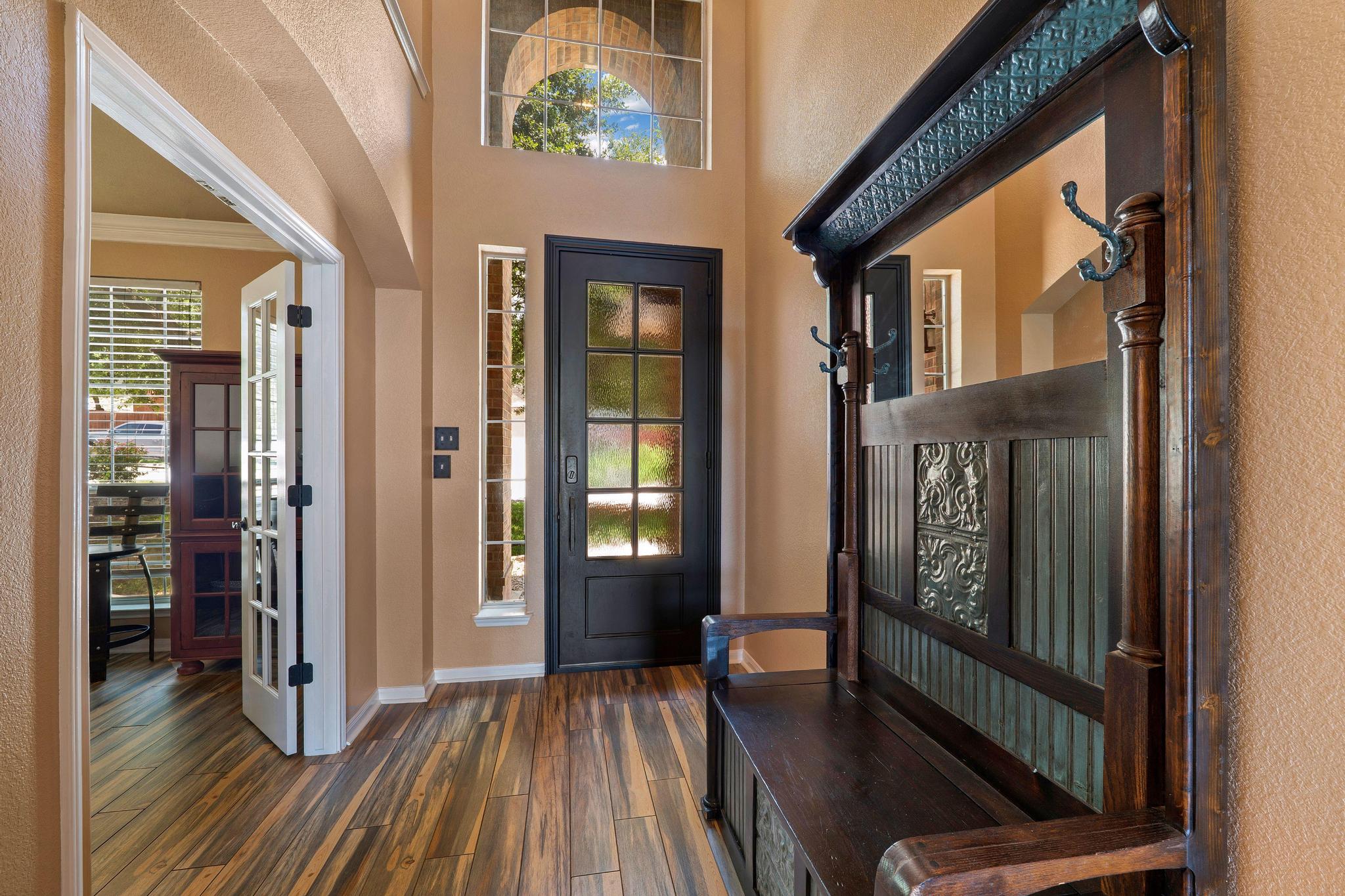 main property photo 9