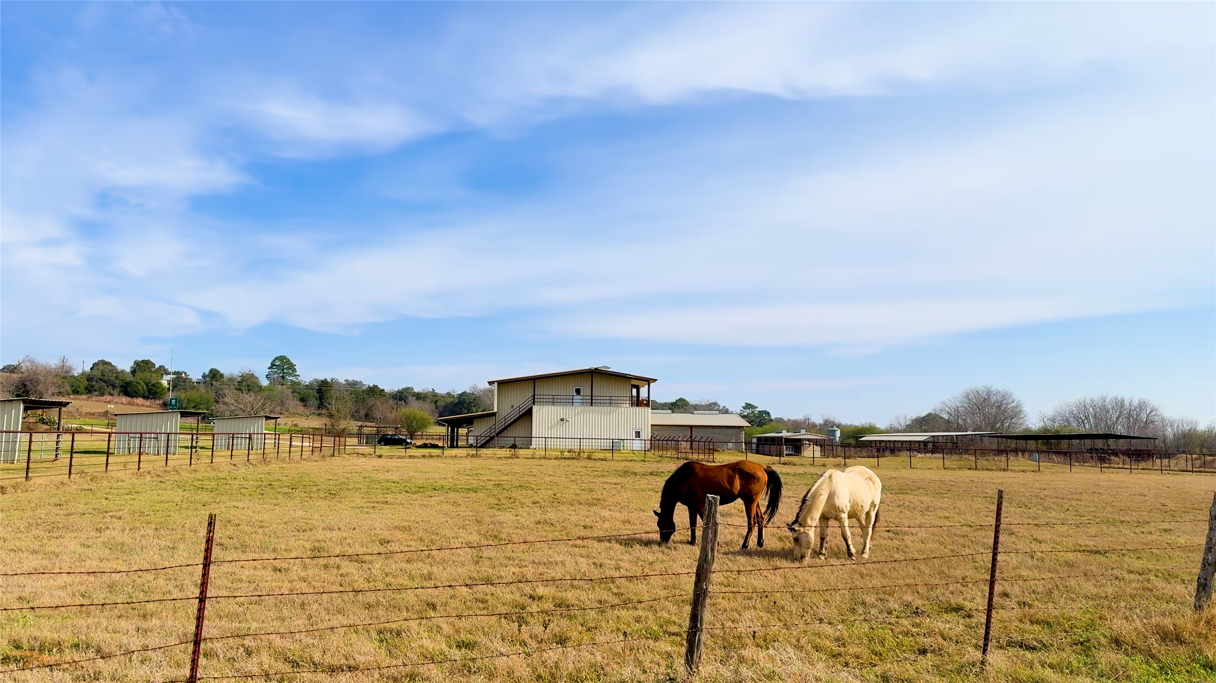 main property photo 35