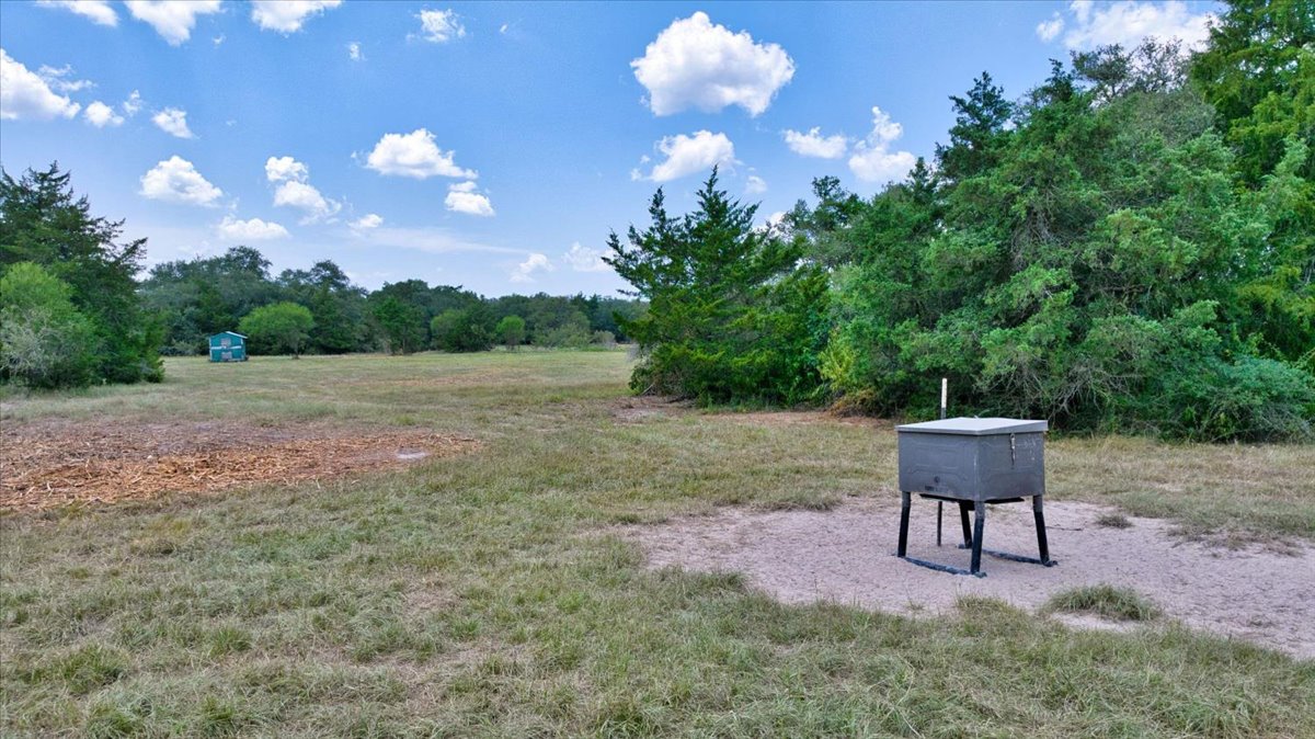 main property photo 11