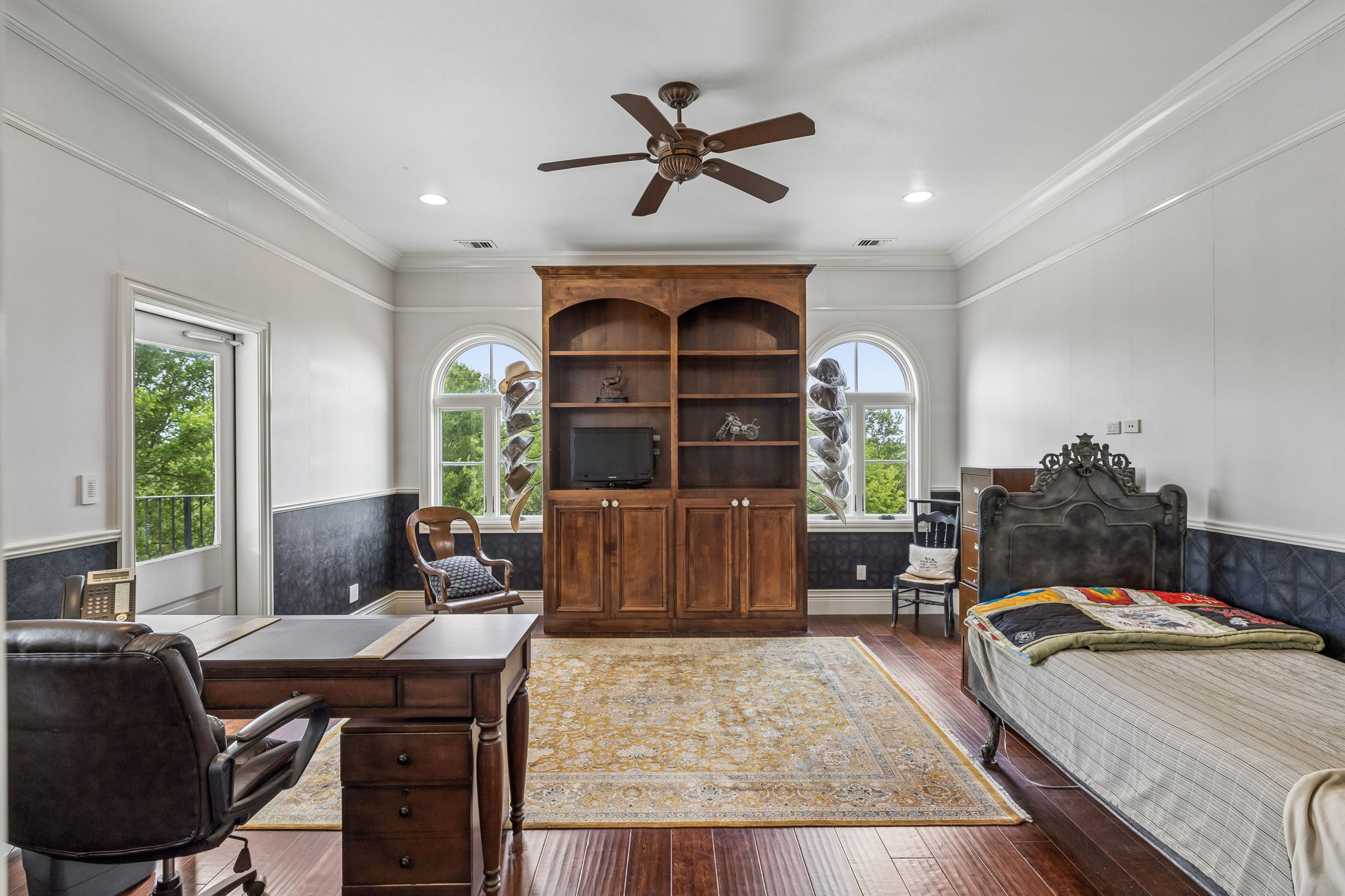 main property photo 25