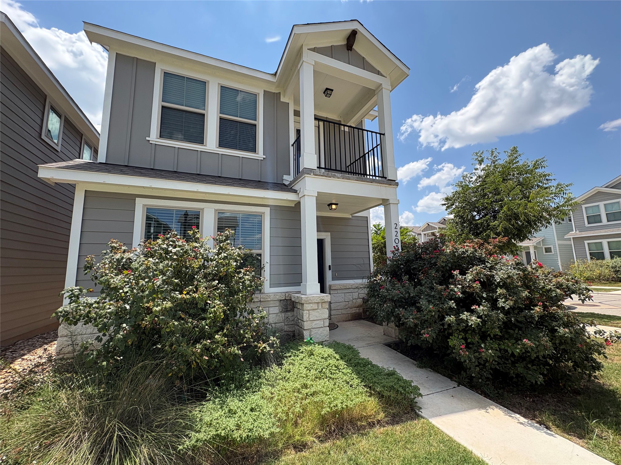 main property photo 2
