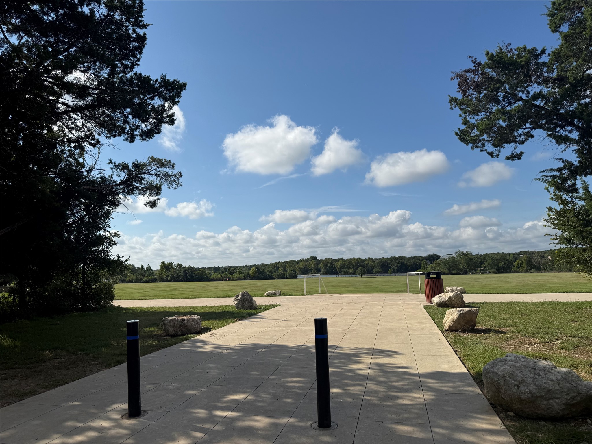 main property photo 20