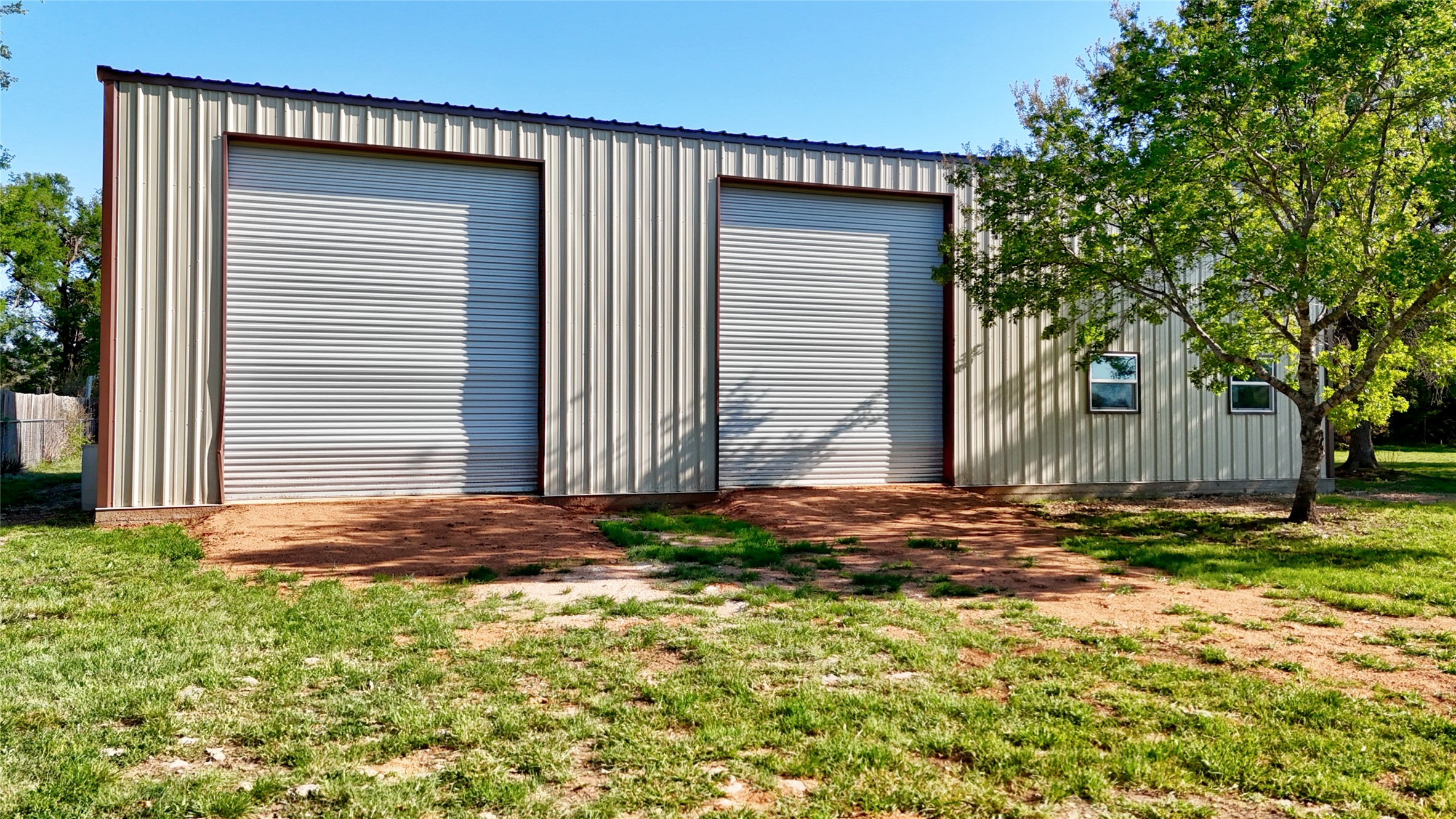 main property photo 20