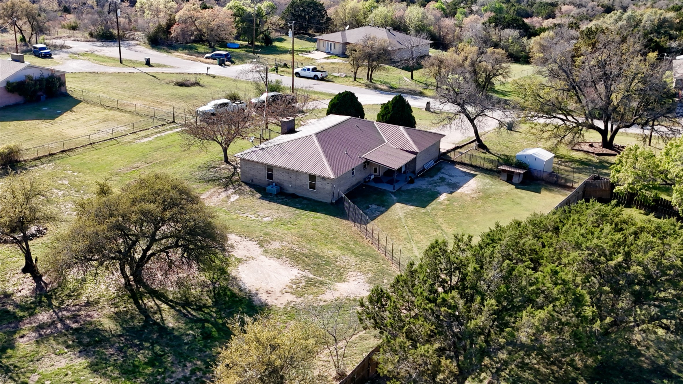 main property photo 30