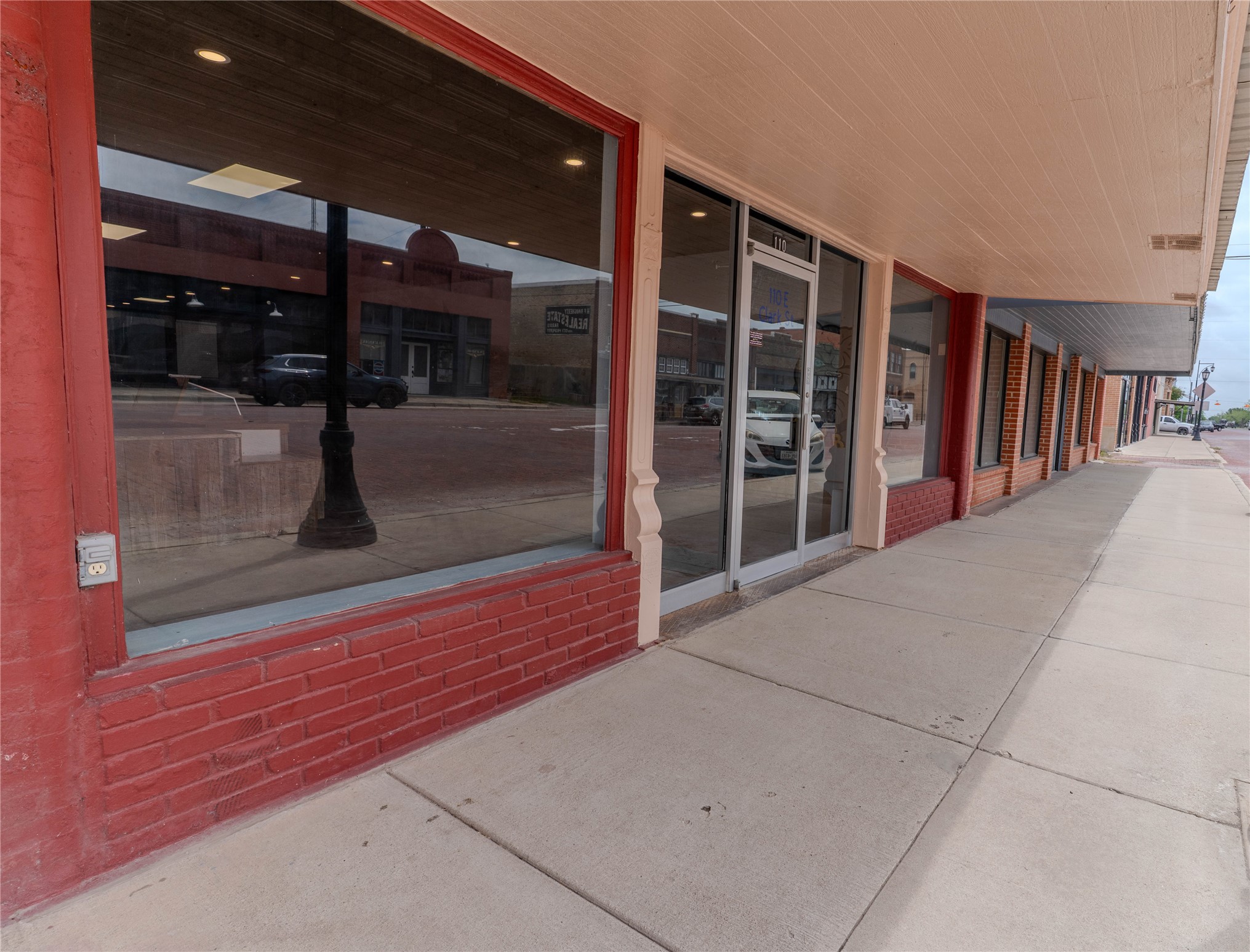 main property photo 15