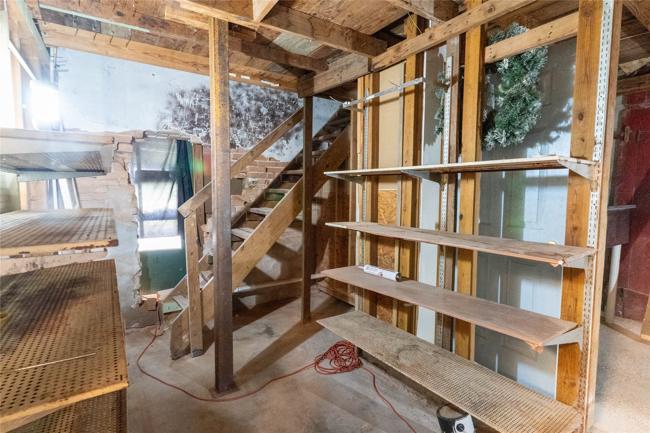 main property photo 17