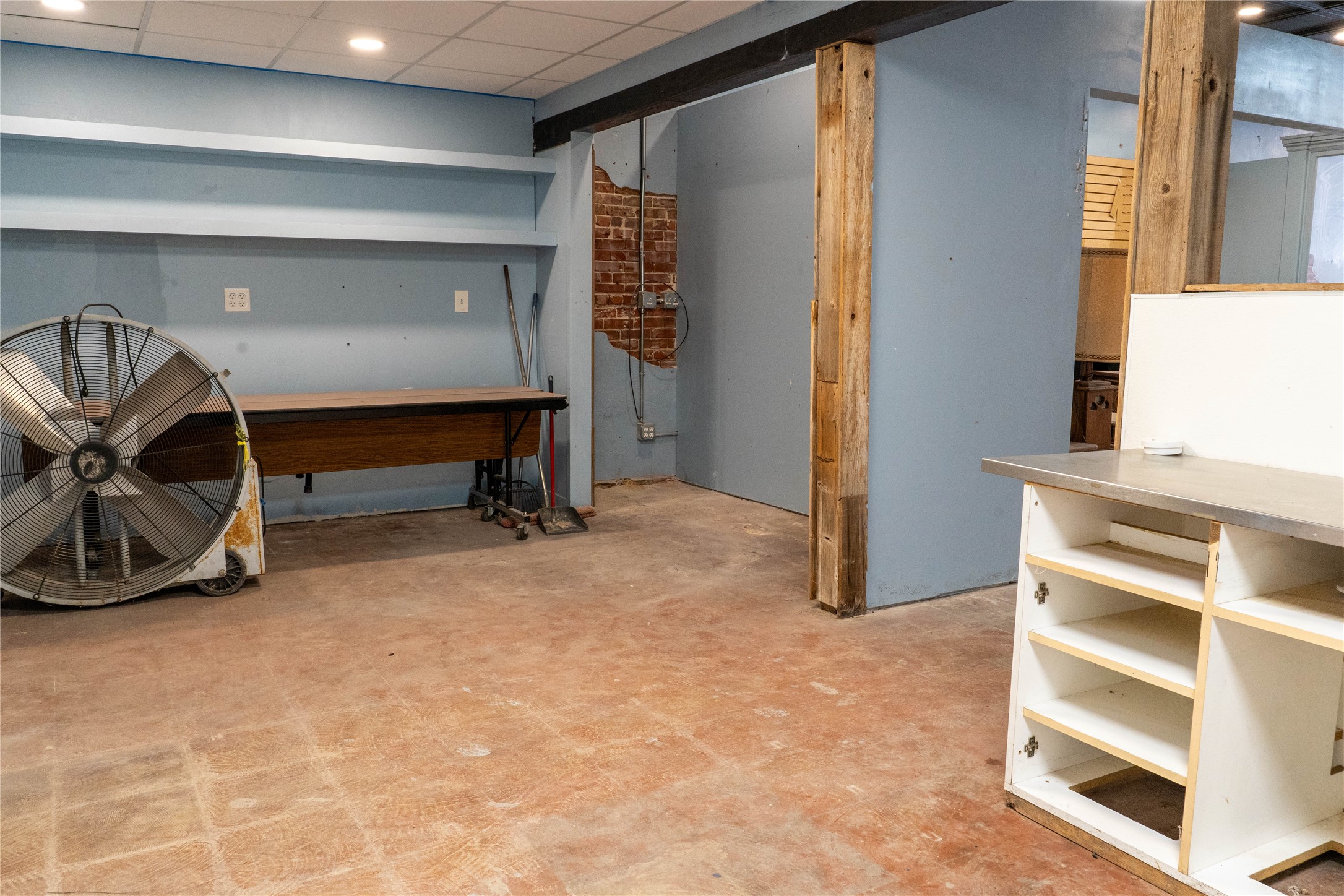 main property photo 8