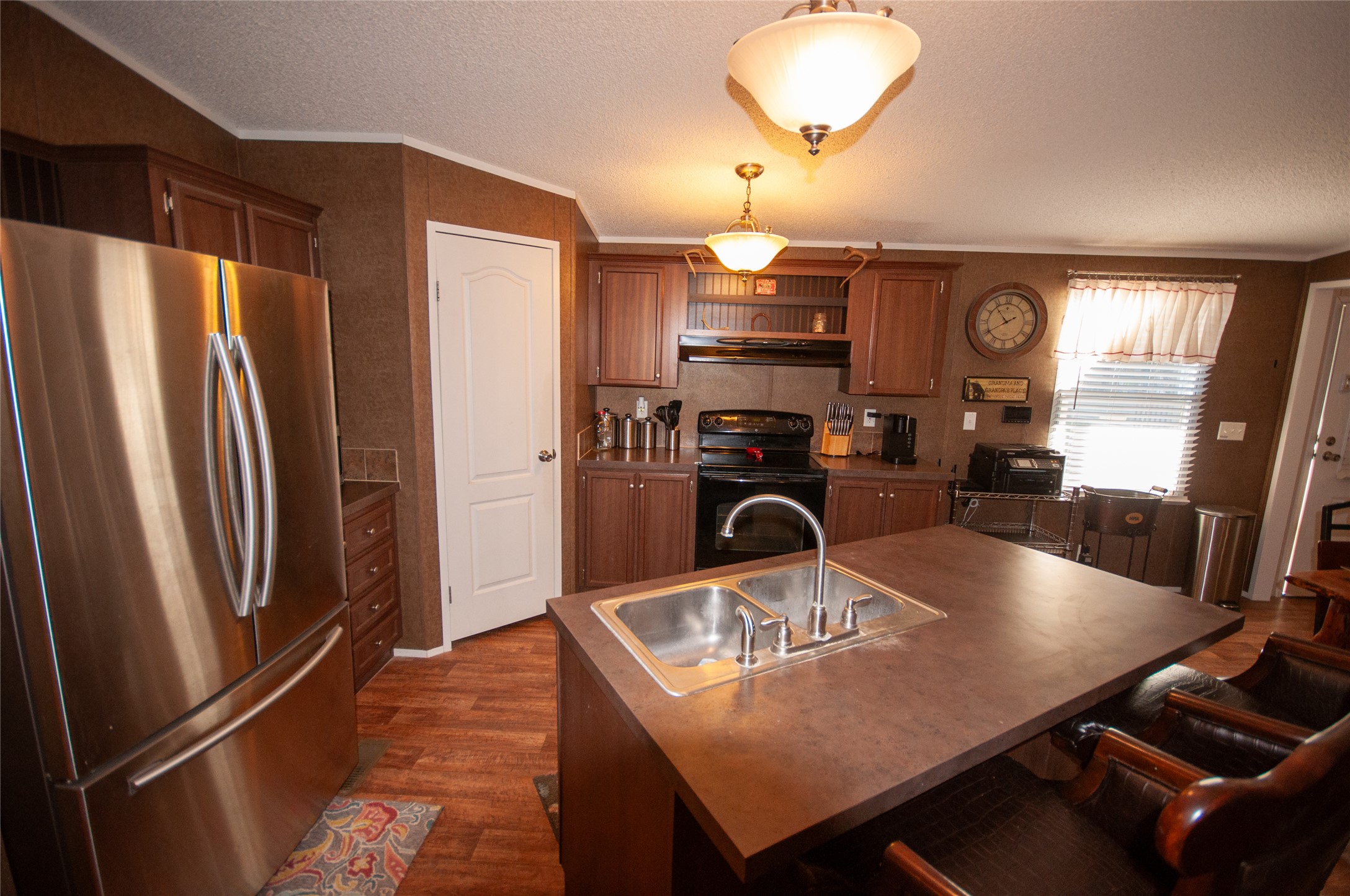 main property photo 17