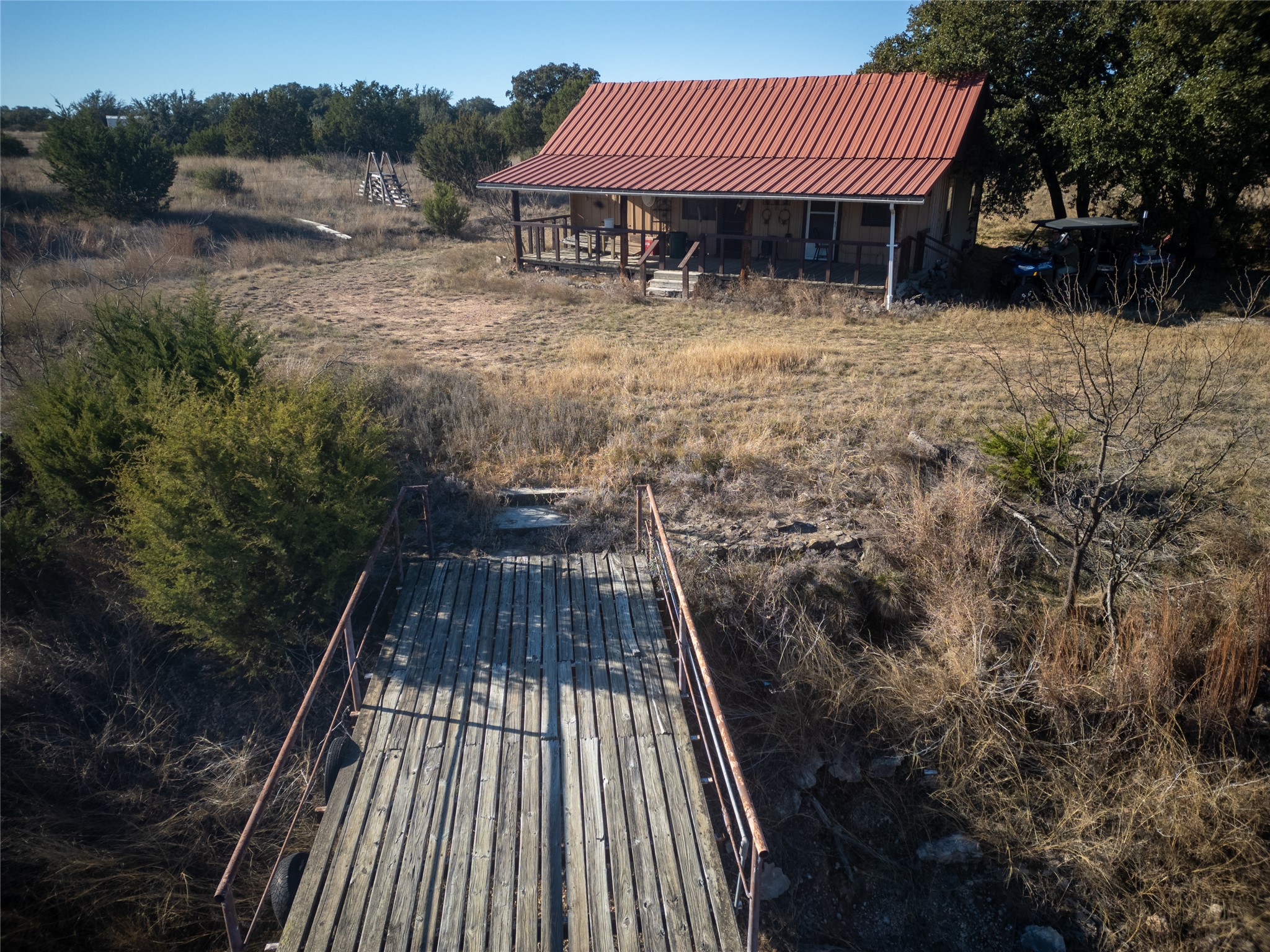 main property photo 28
