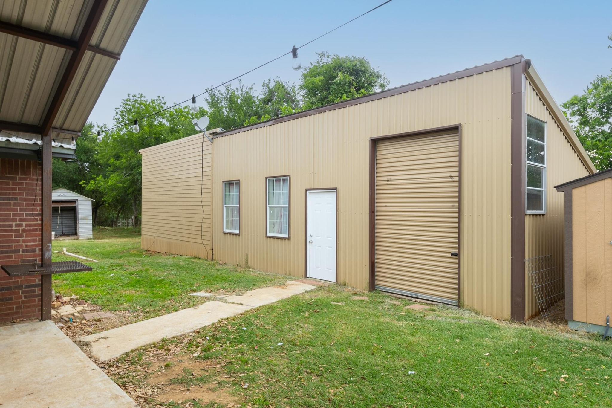 main property photo 21