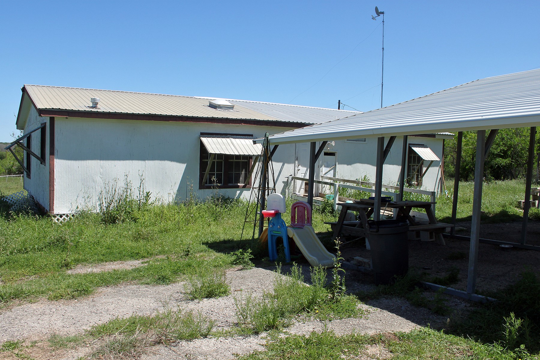 main property photo 12