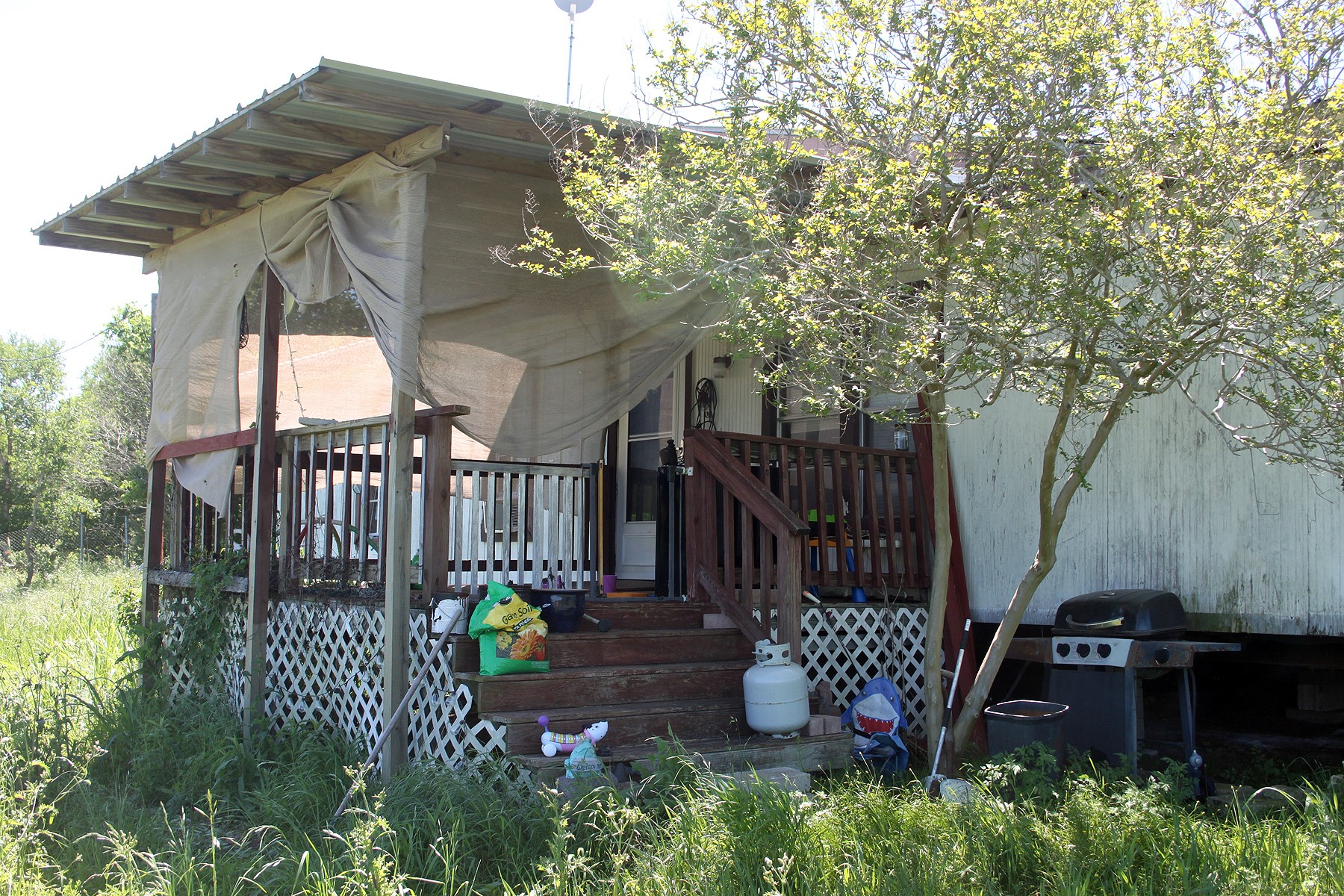 main property photo 22