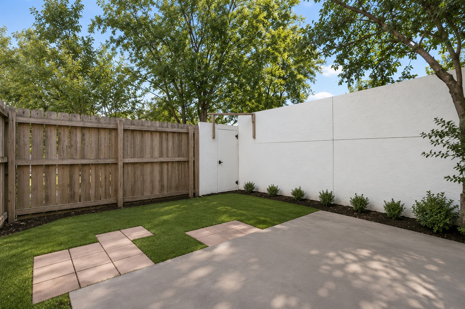 main property photo 7