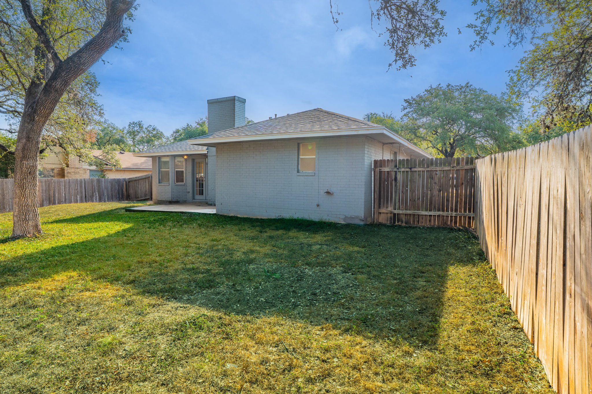 main property photo 24