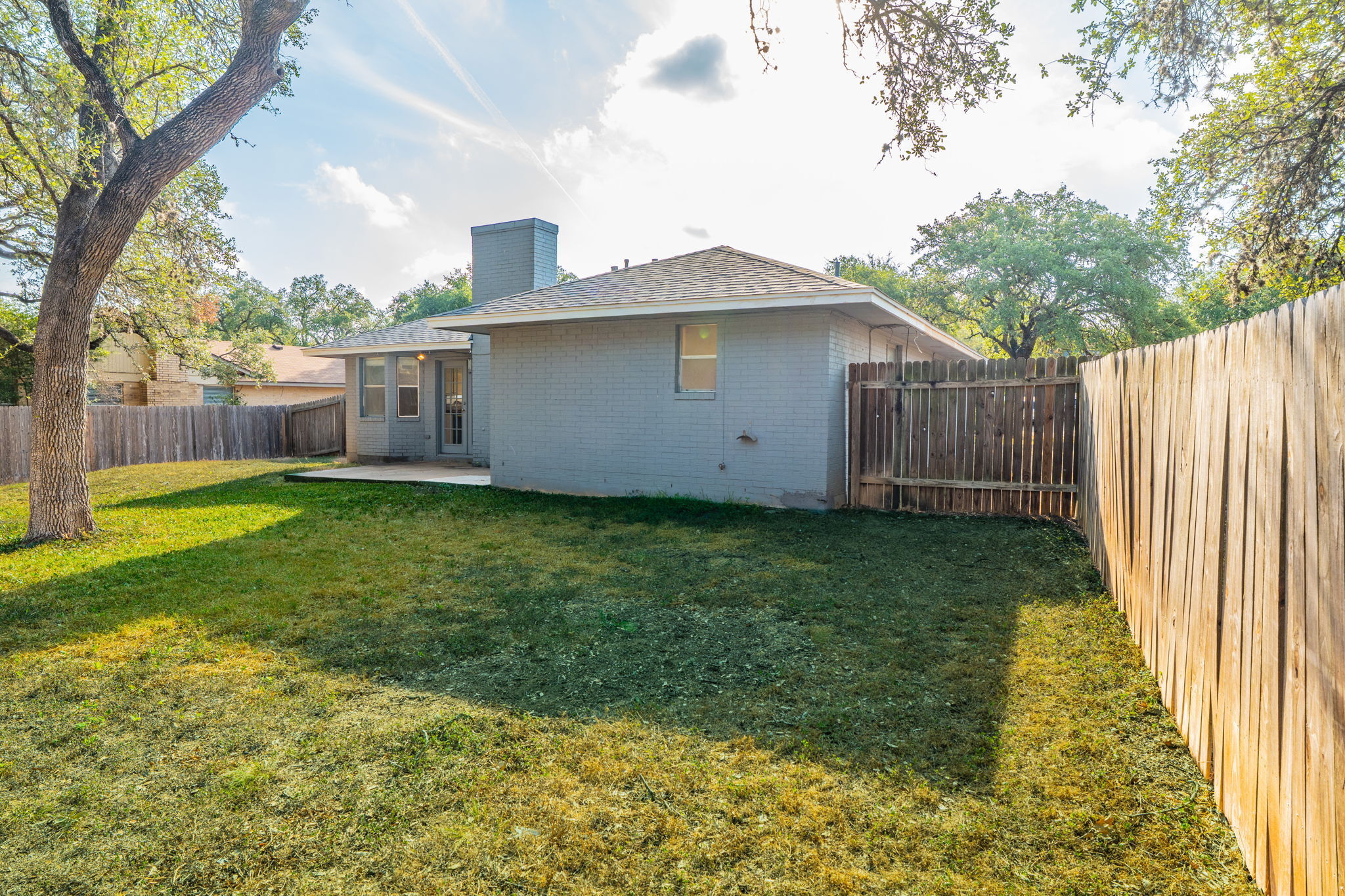 main property photo 25
