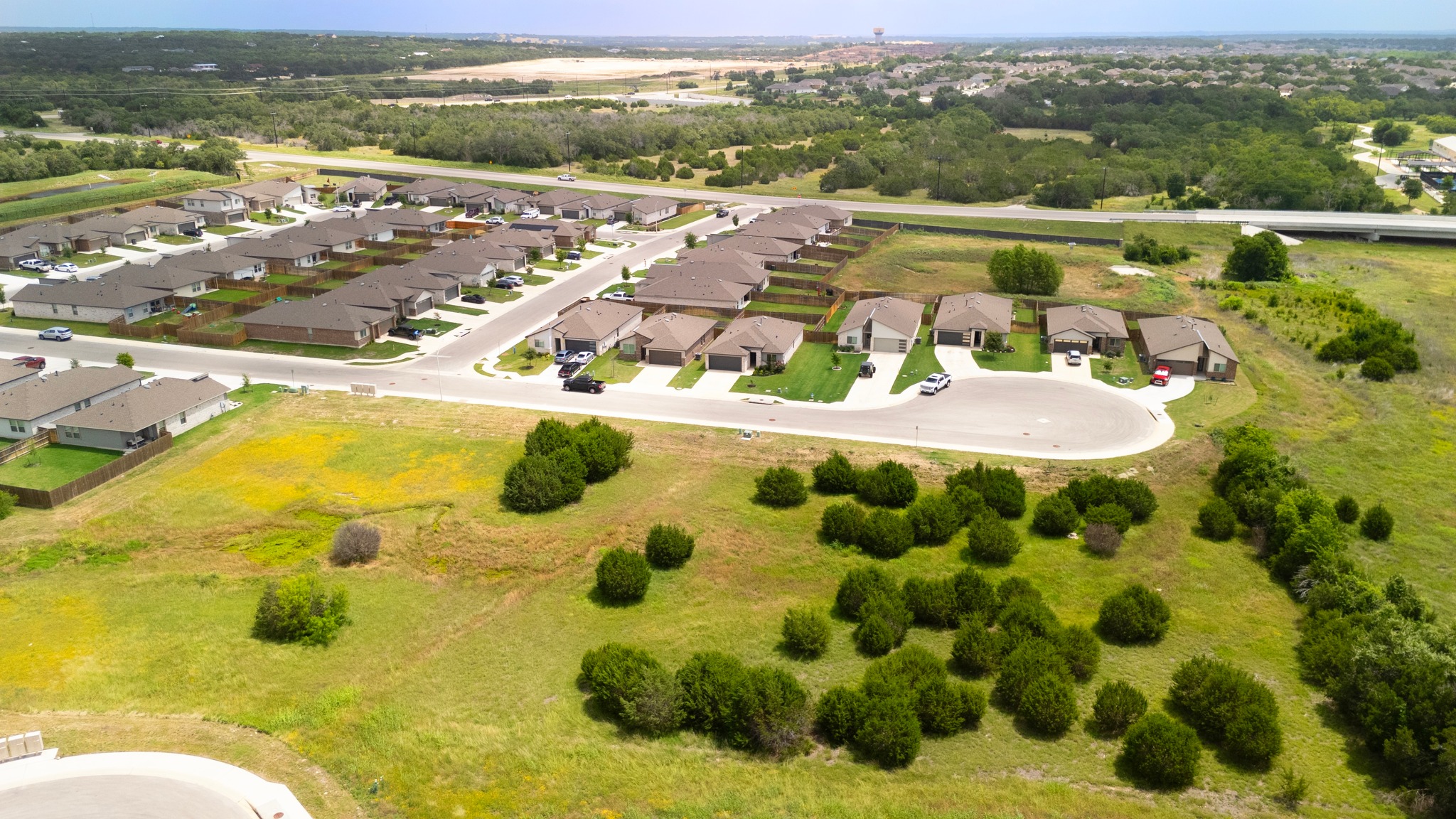 main property photo 37