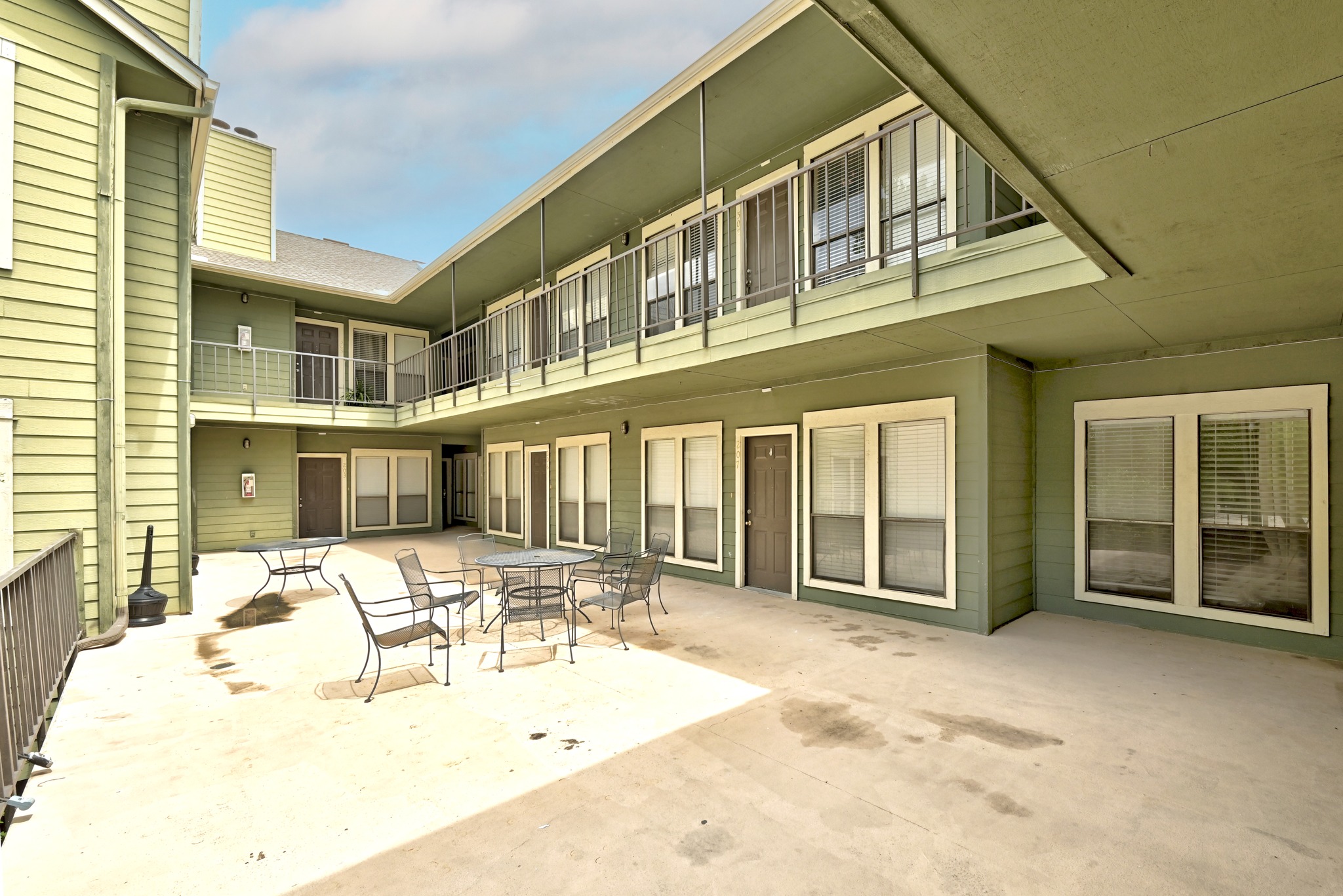 main property photo 22