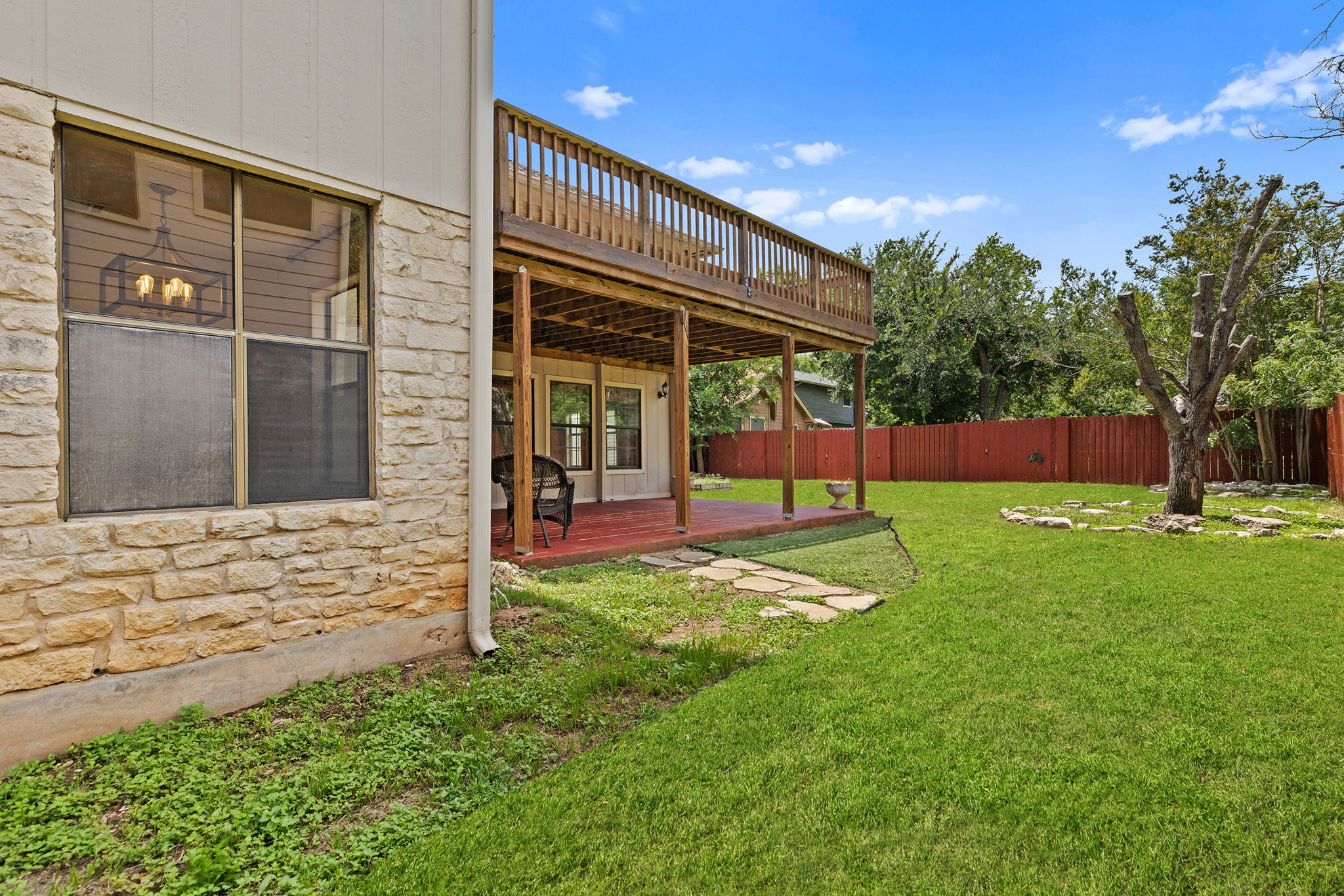 main property photo 34