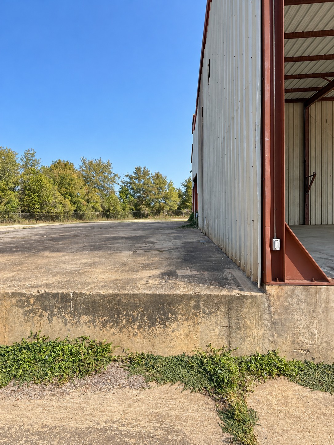main property photo 9