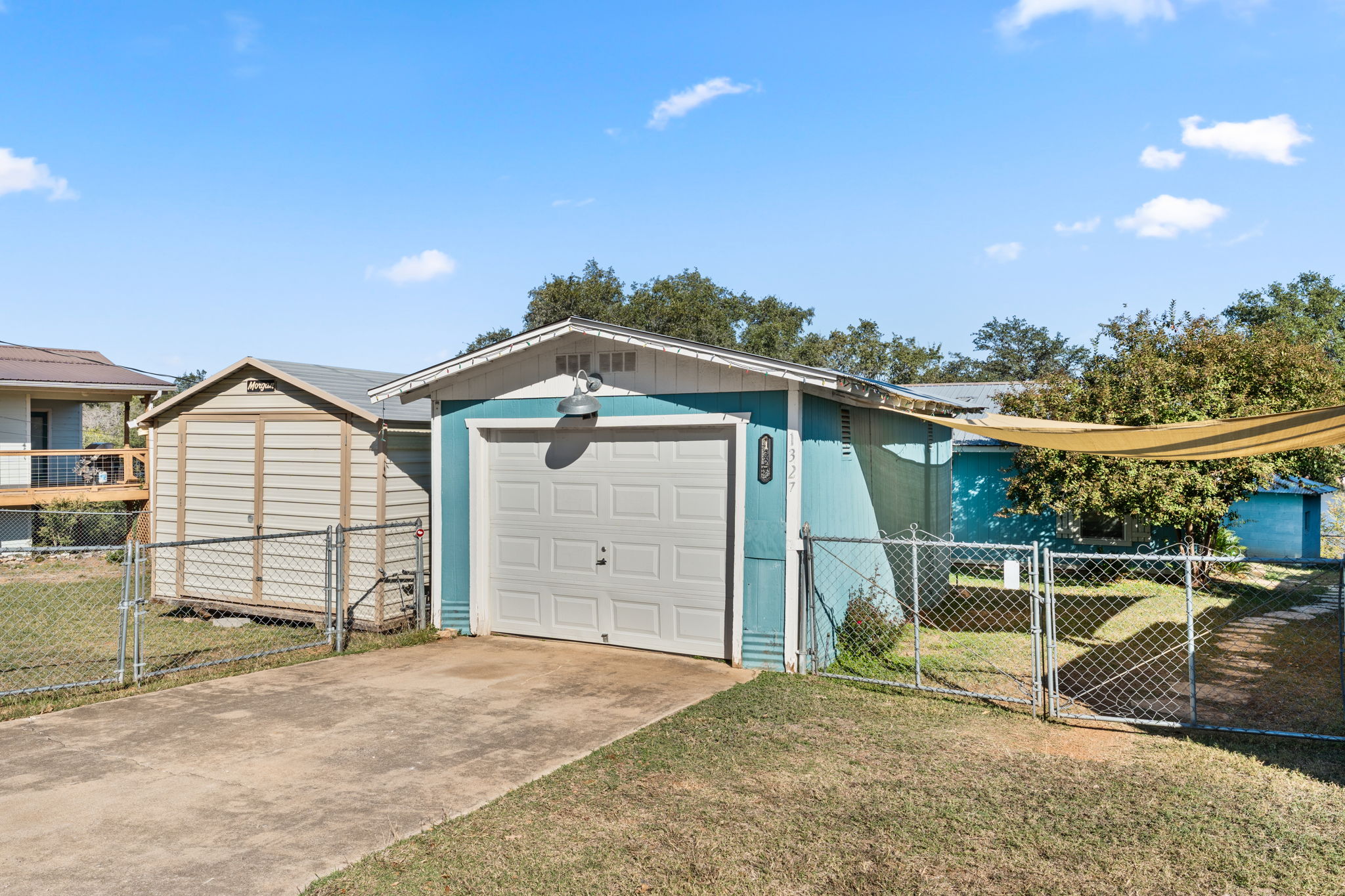 main property photo 23