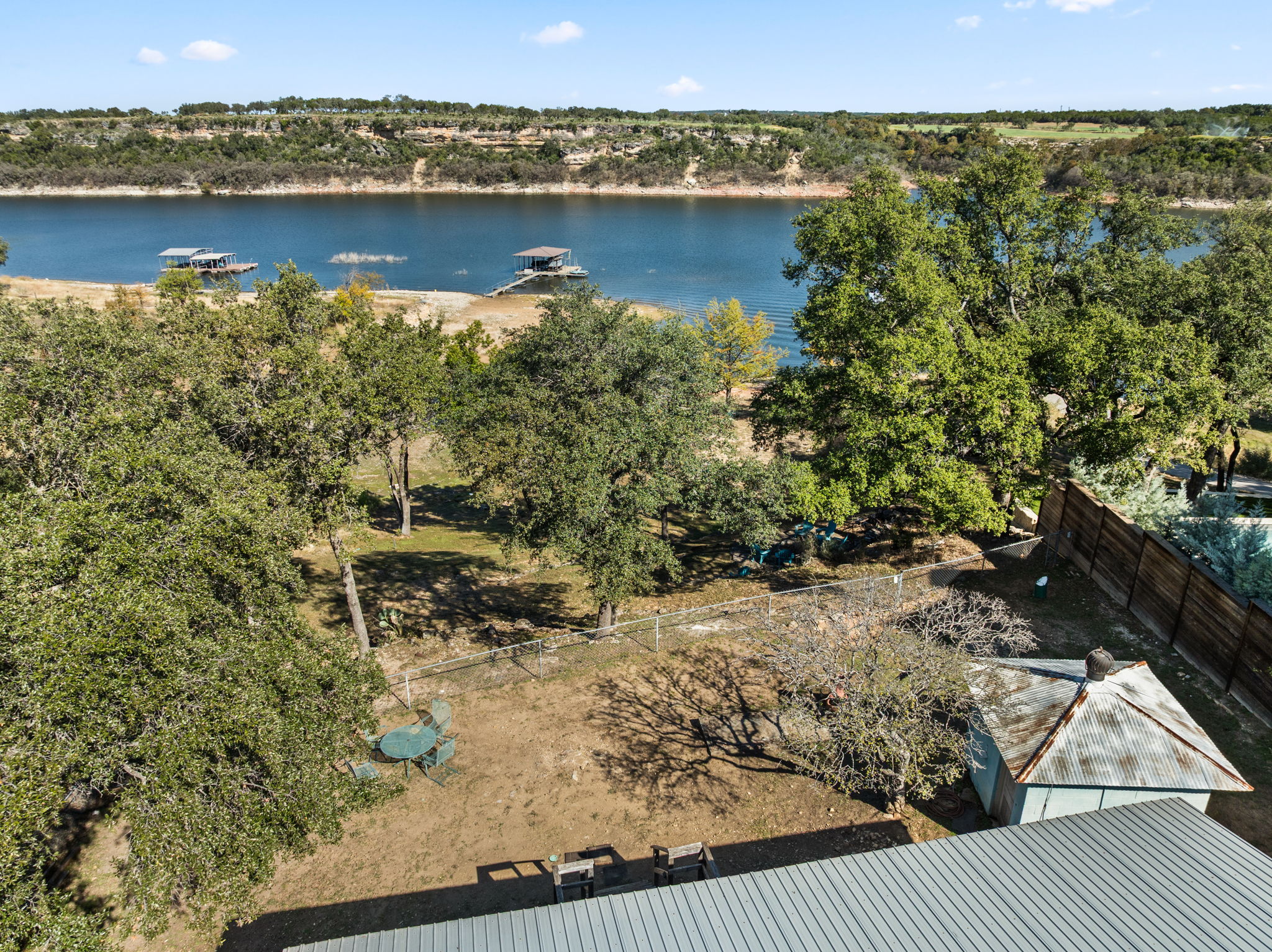 main property photo 32