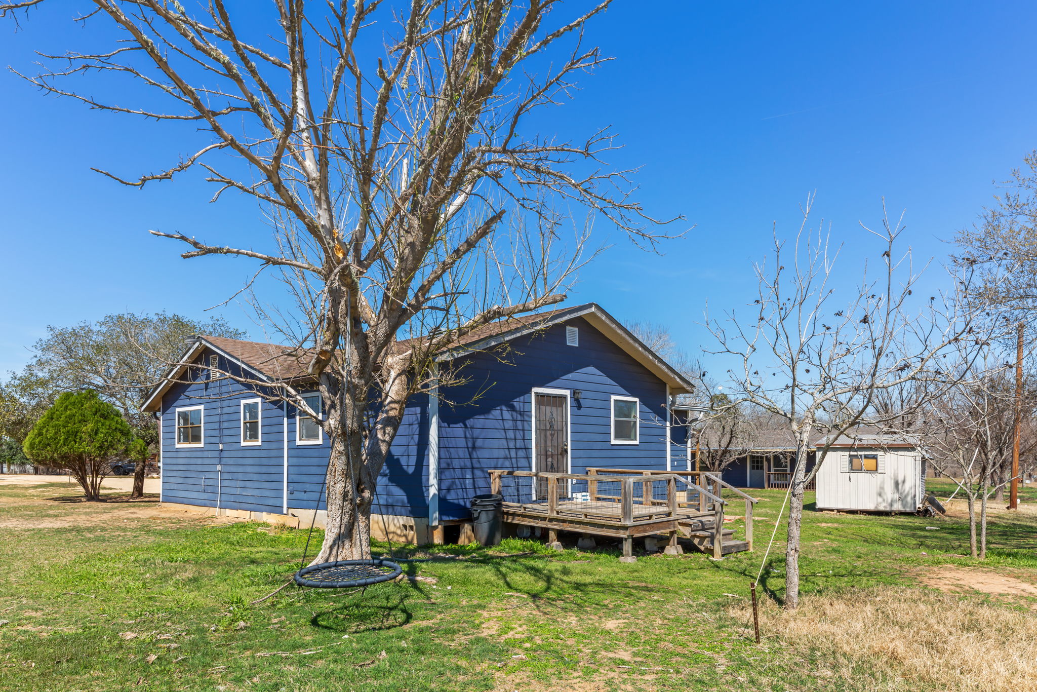 main property photo 16