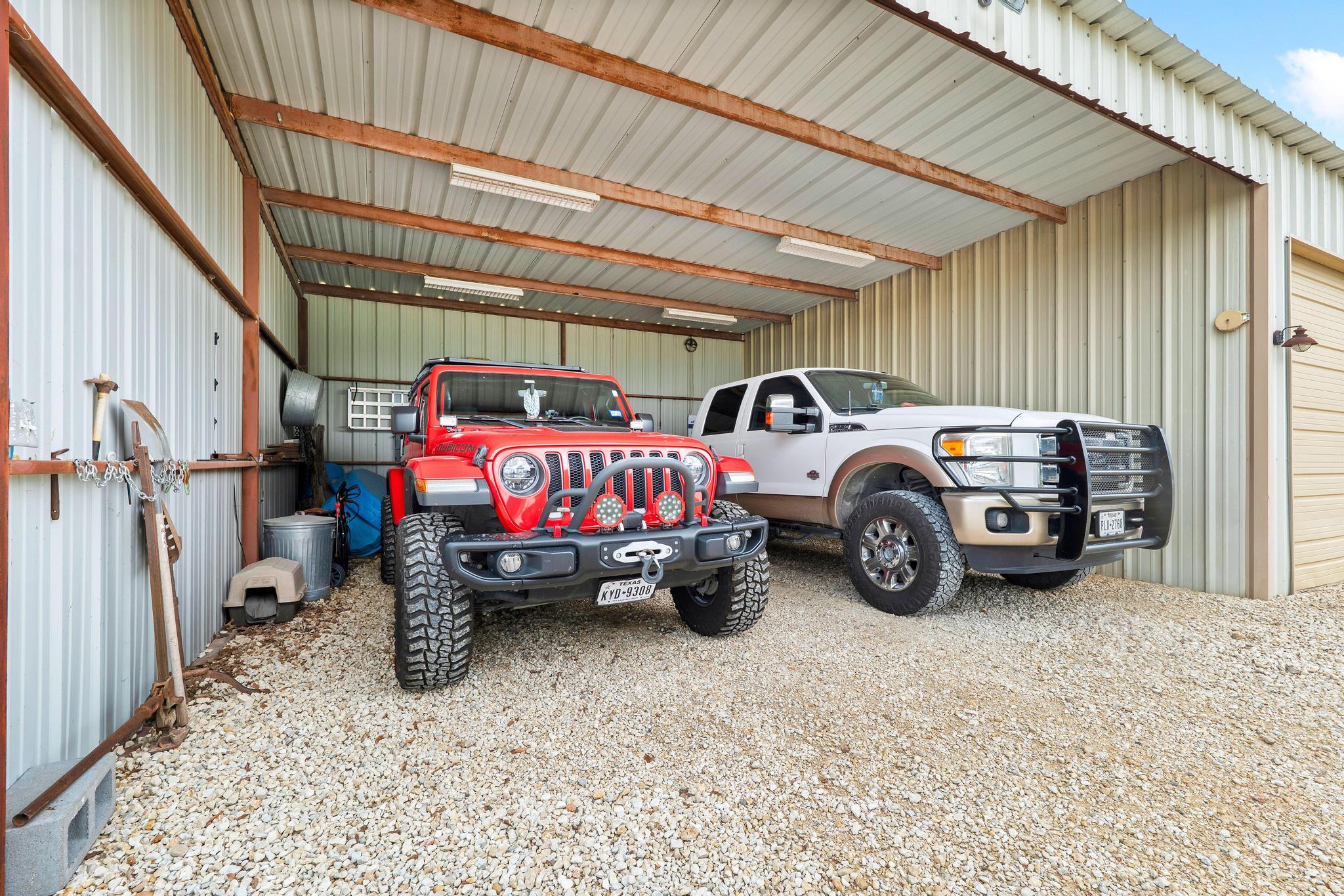 main property photo 33