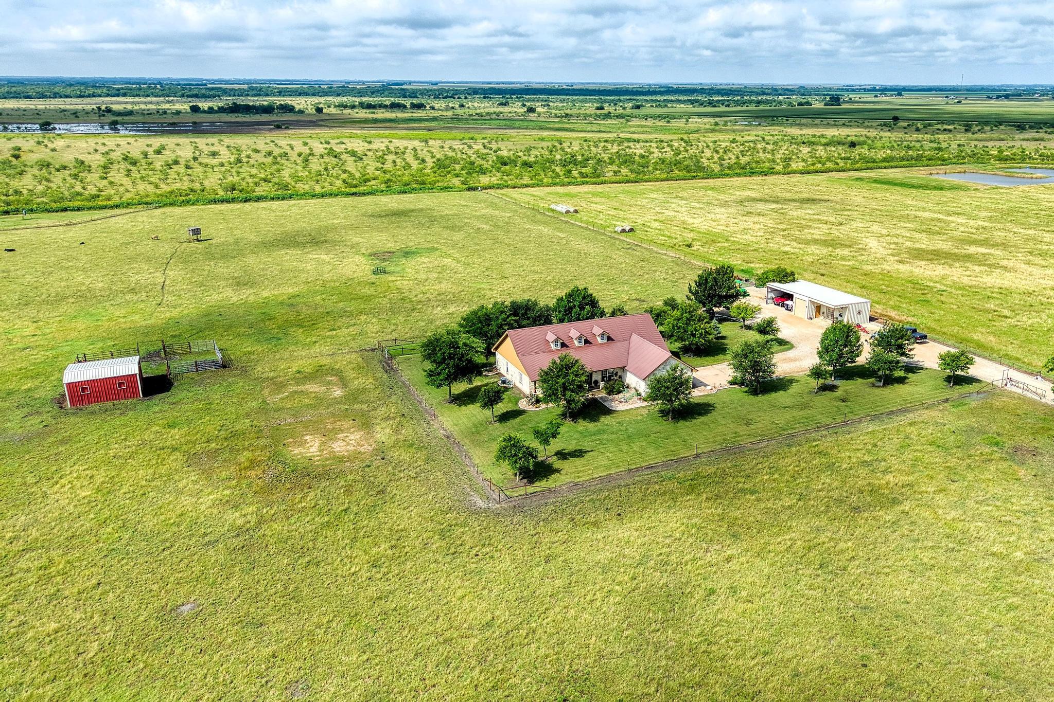 main property photo 37