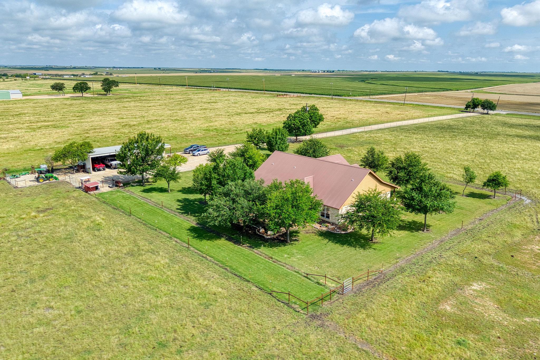 main property photo 4