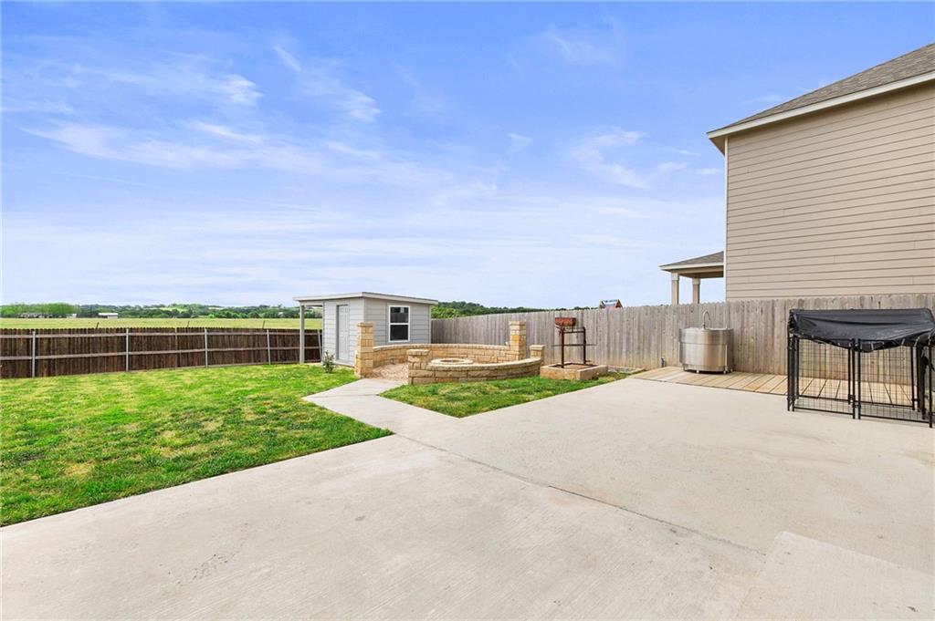 main property photo 12