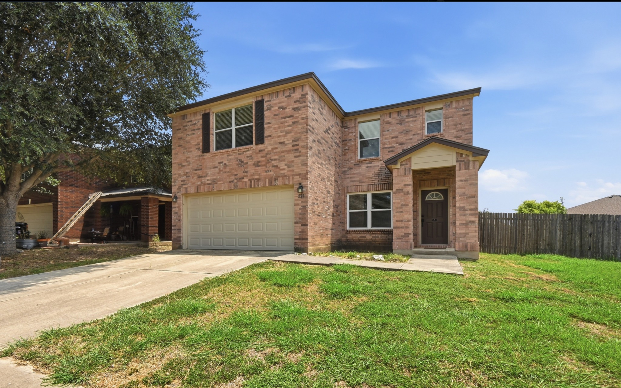 main property photo 29