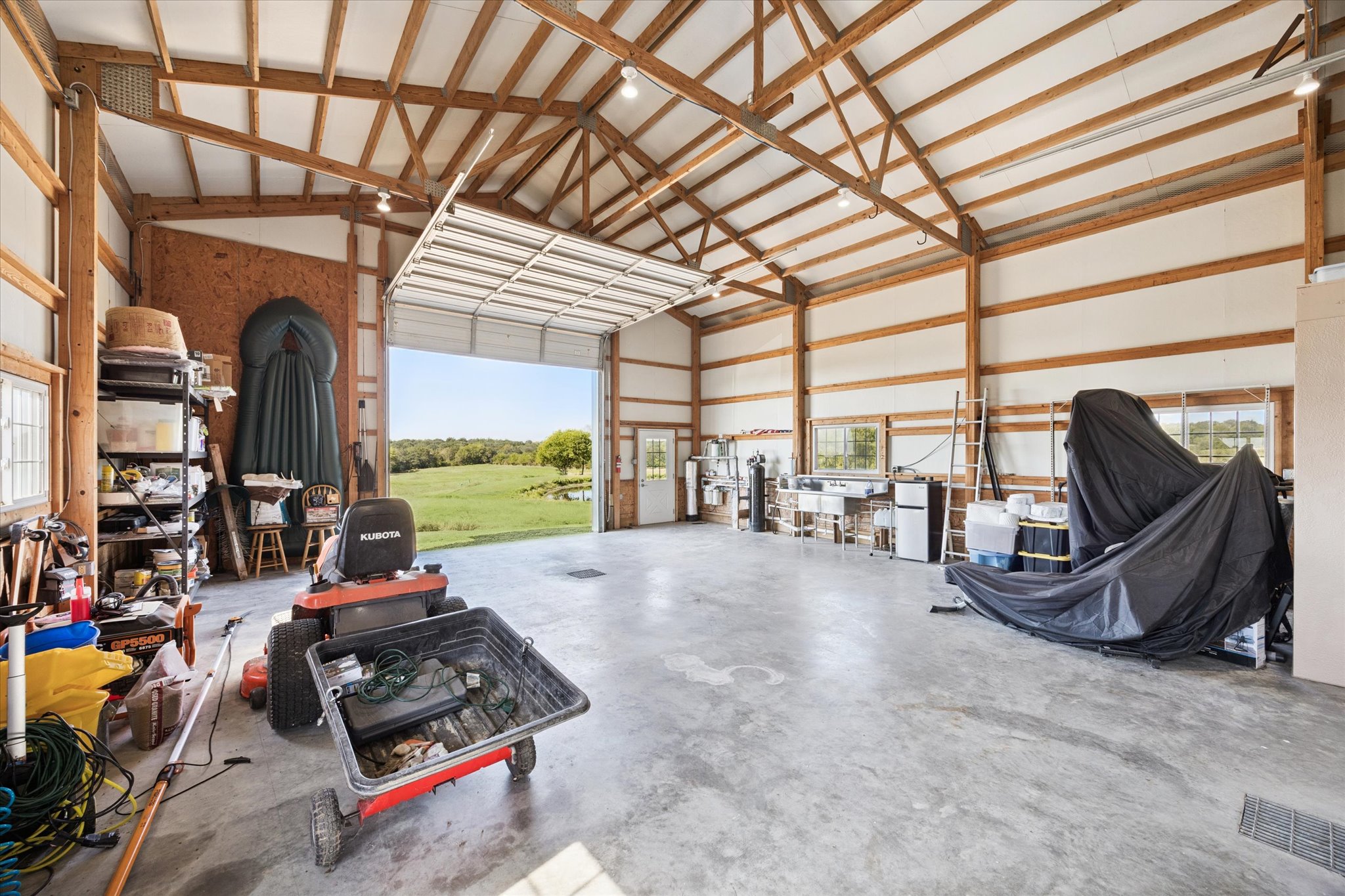 main property photo 26