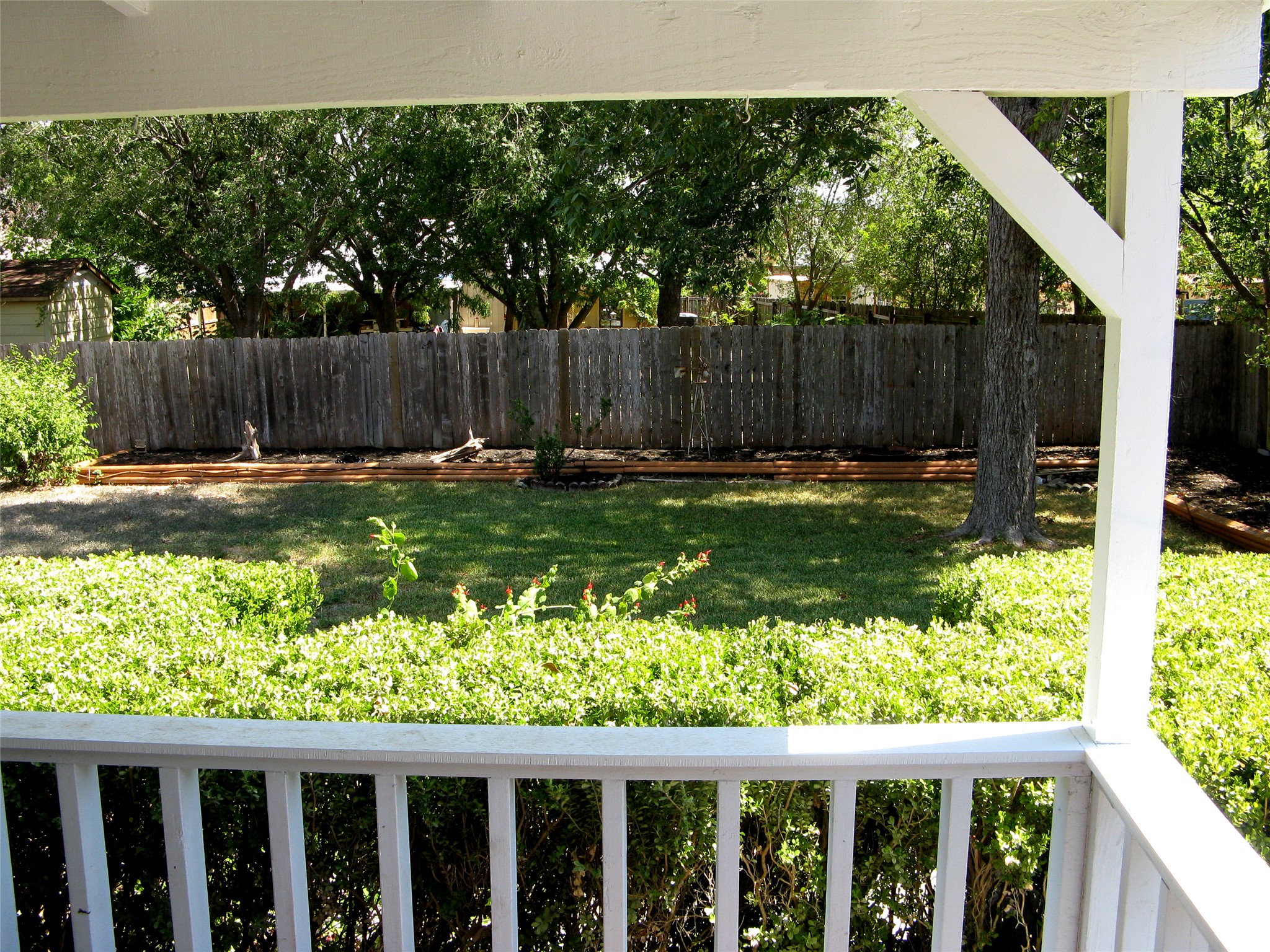 main property photo 28
