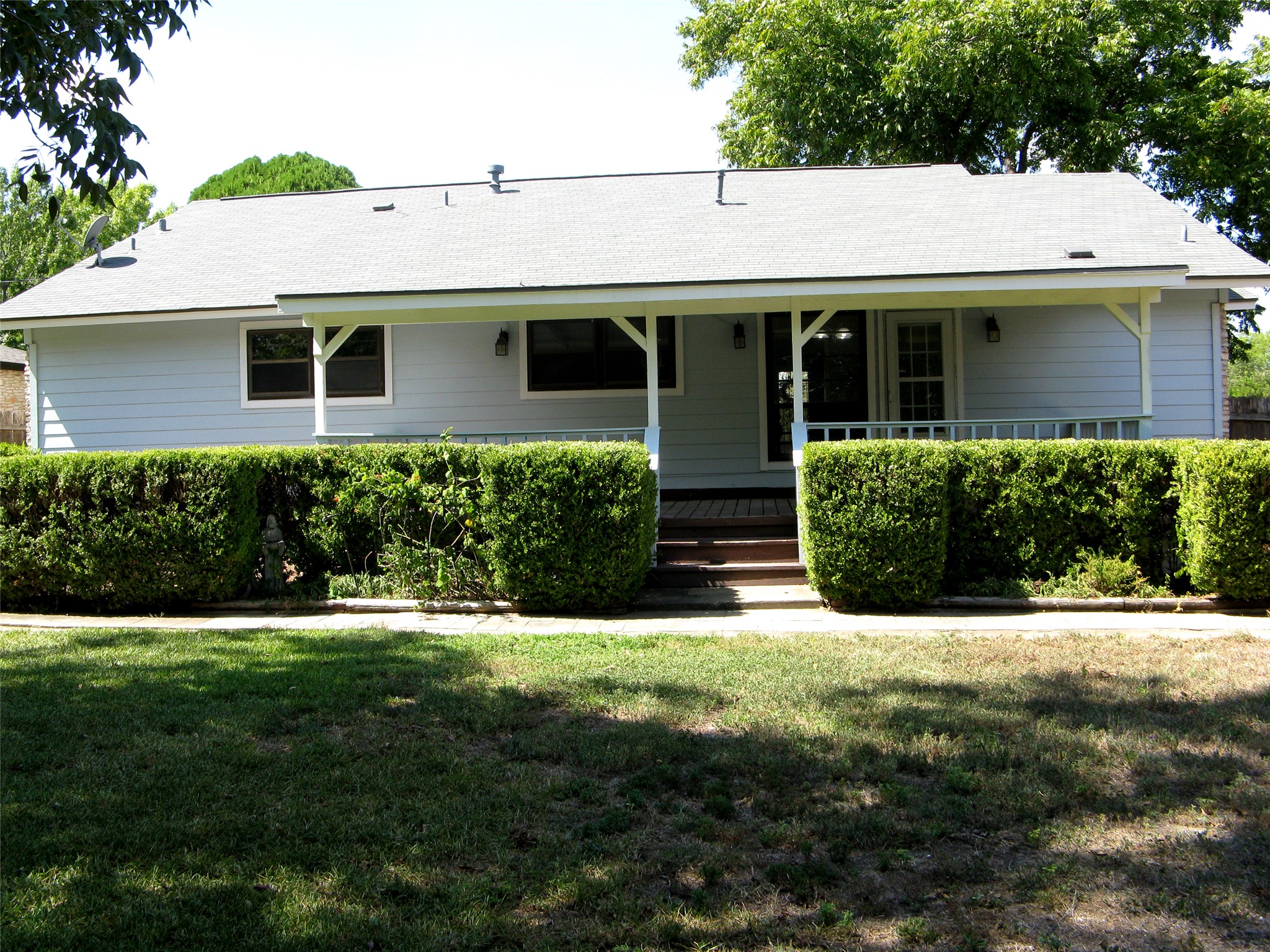 main property photo 29