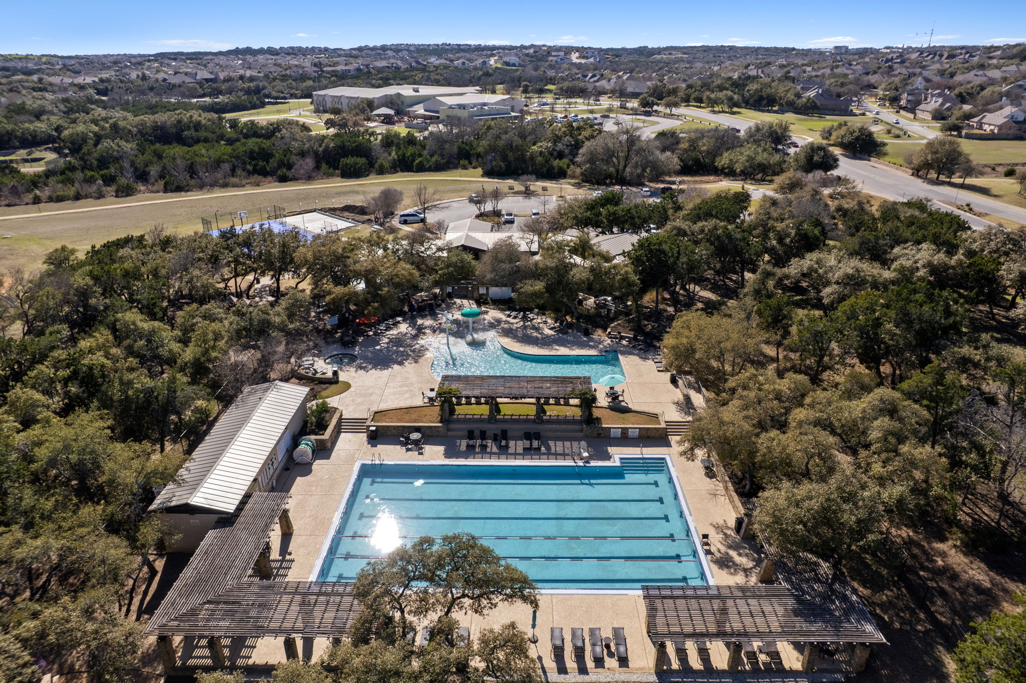main property photo 37
