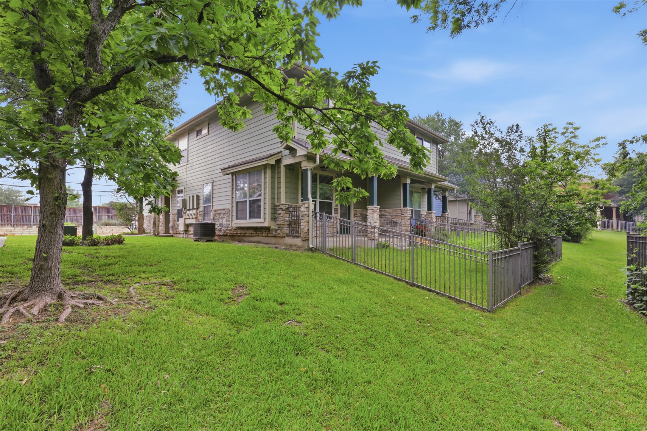 main property photo 21