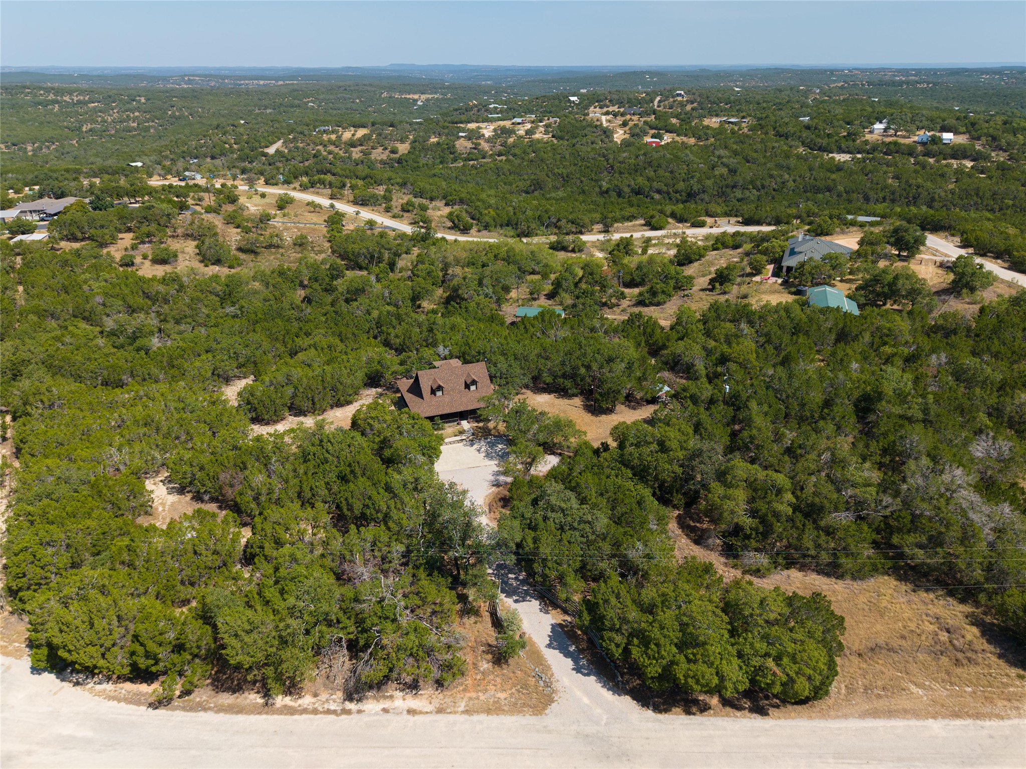 main property photo 33