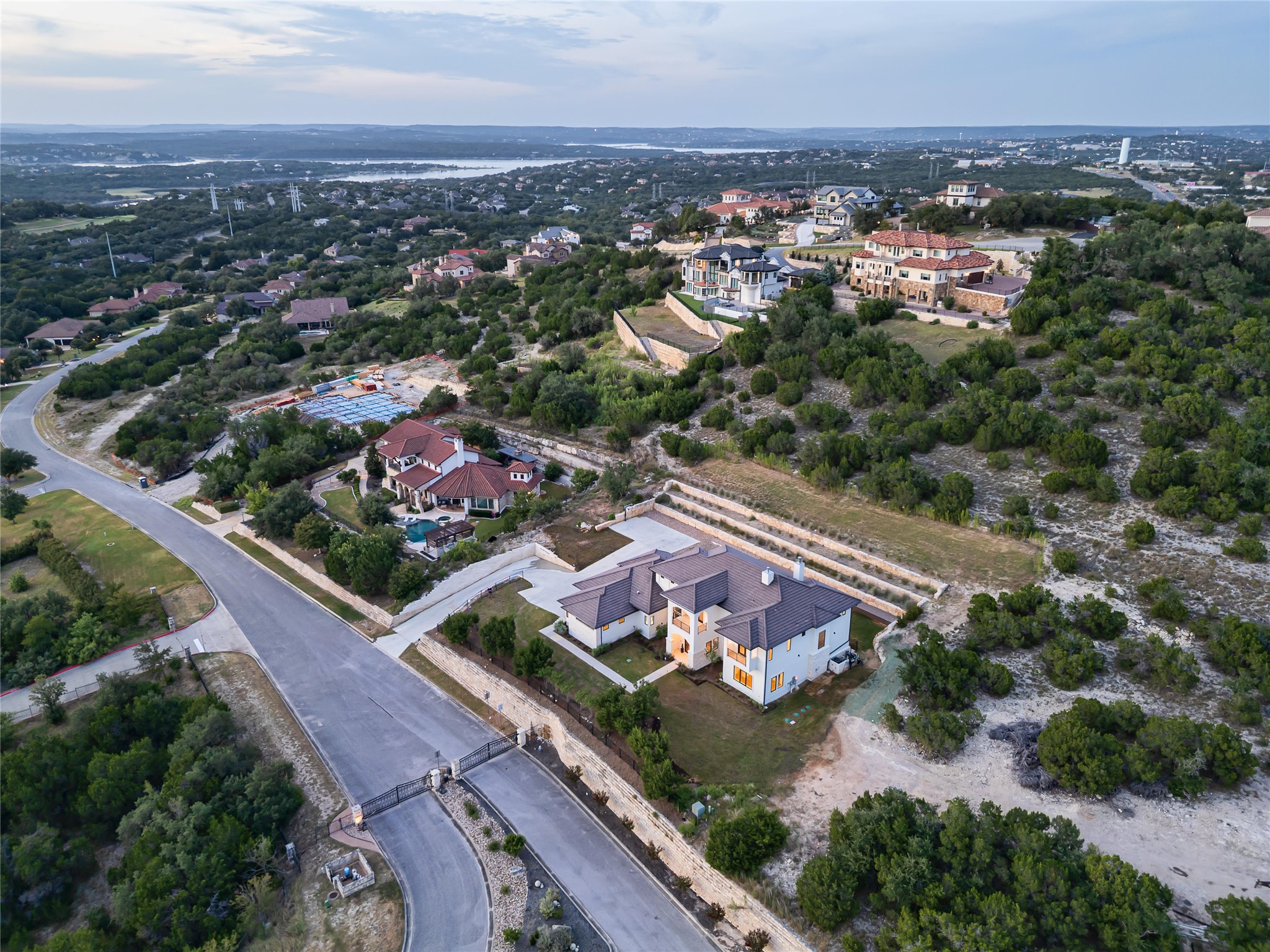 main property photo 32