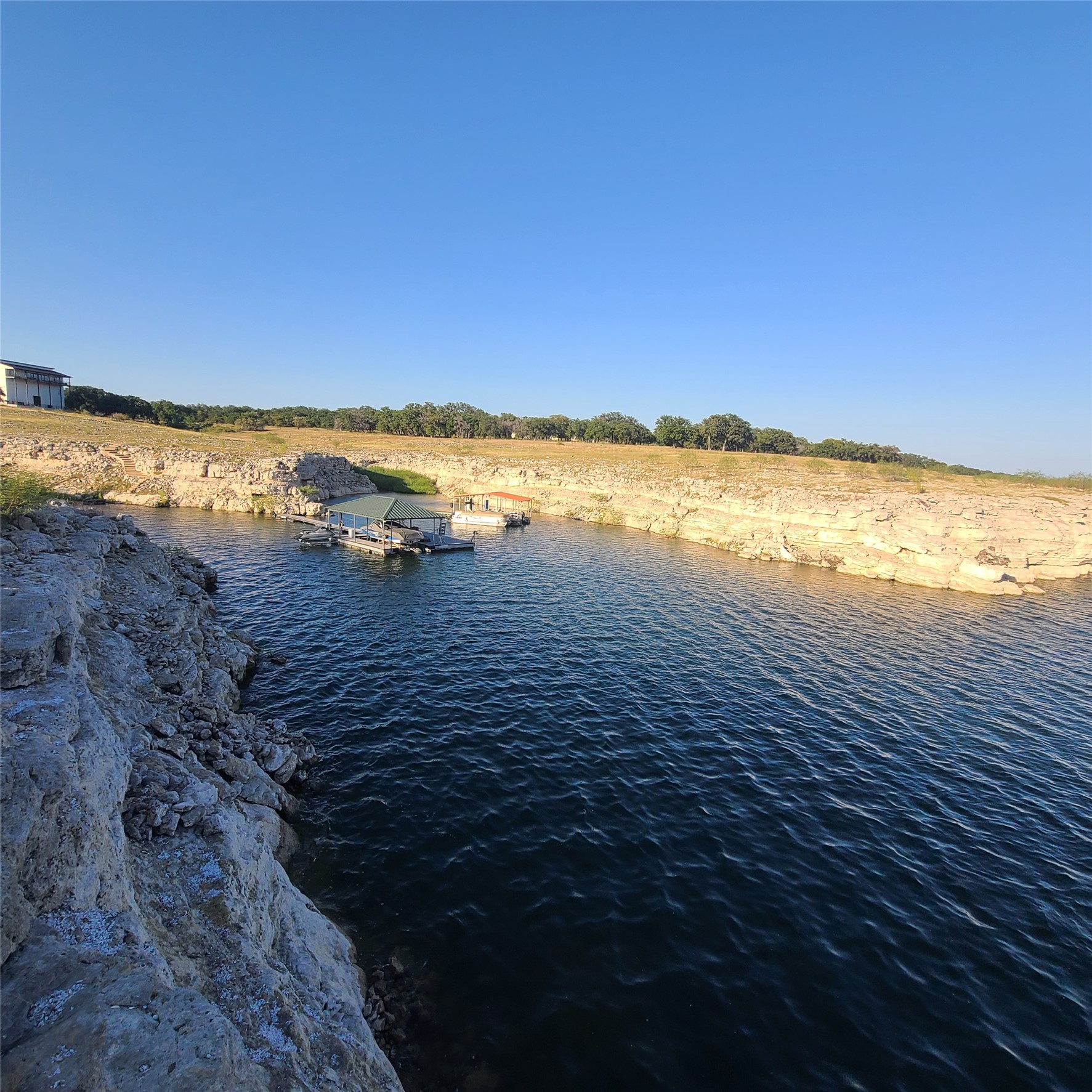 main property photo 27
