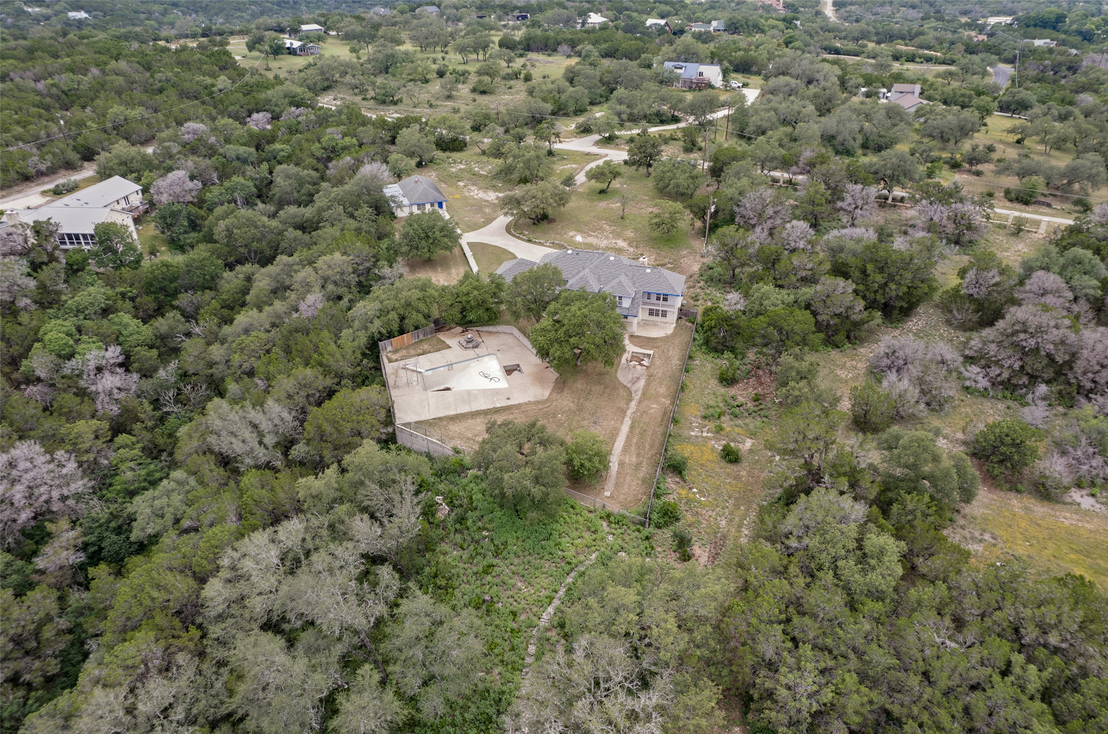 main property photo 38