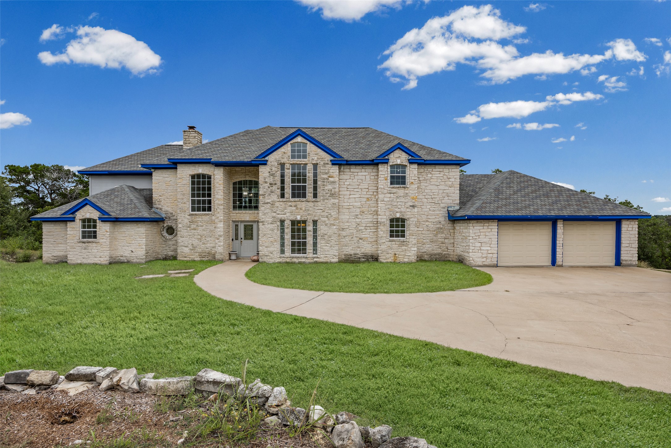 main property photo 39