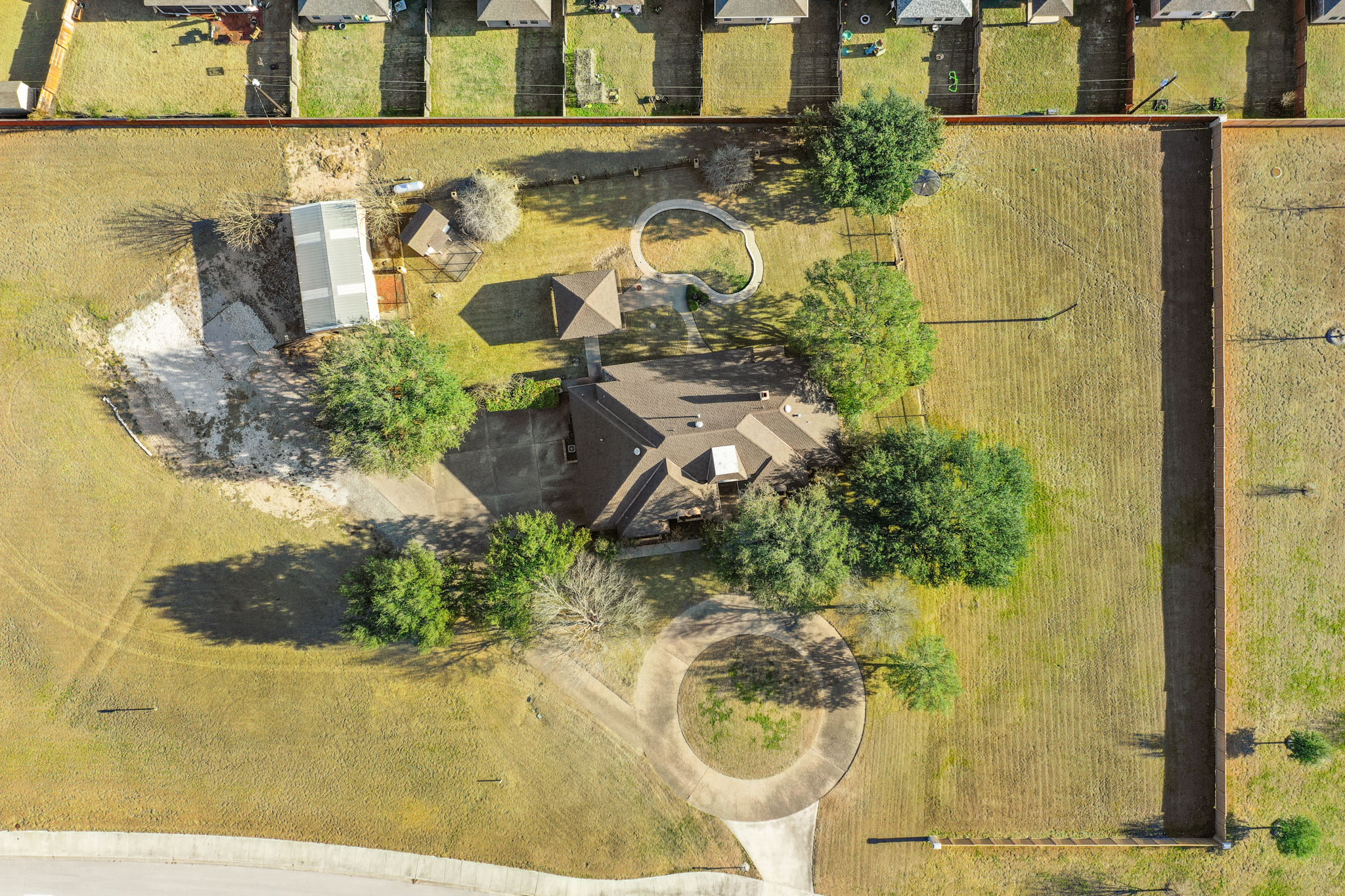 main property photo 7