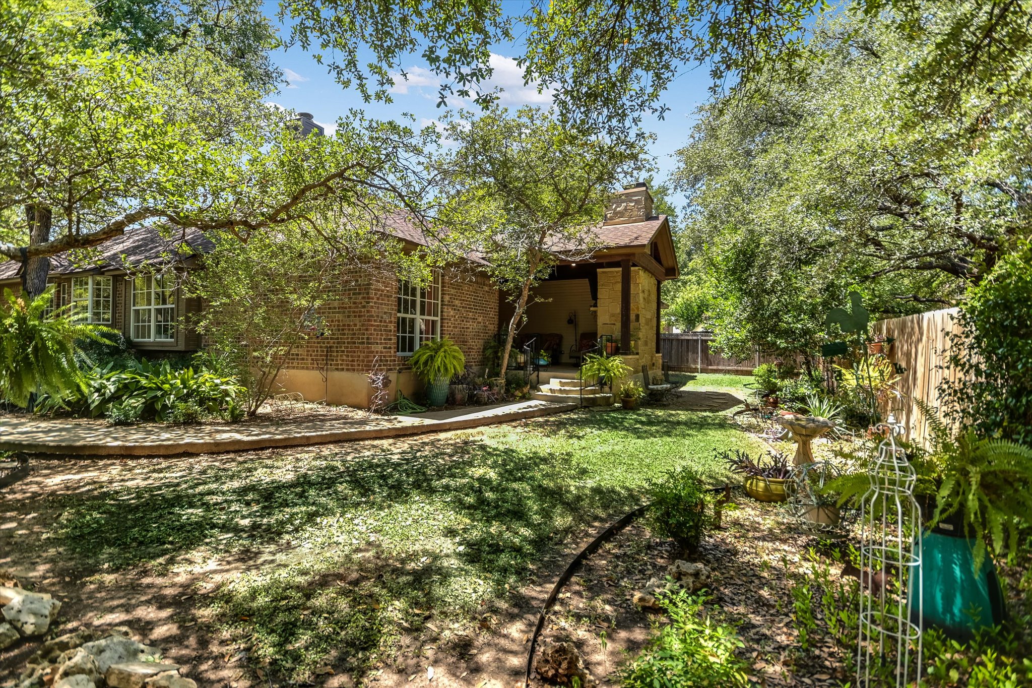 main property photo 24